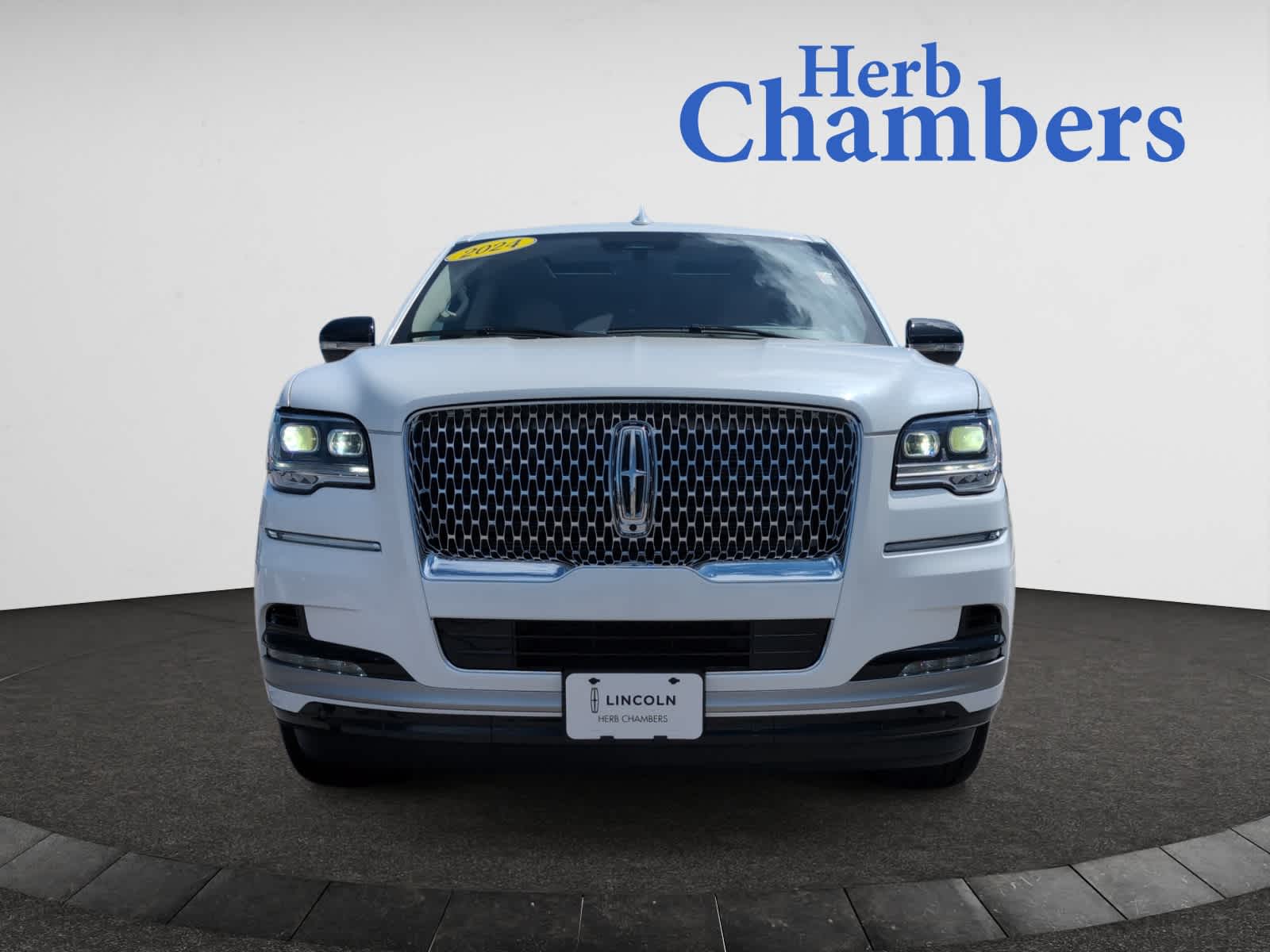 used 2024 Lincoln Navigator car, priced at $86,195