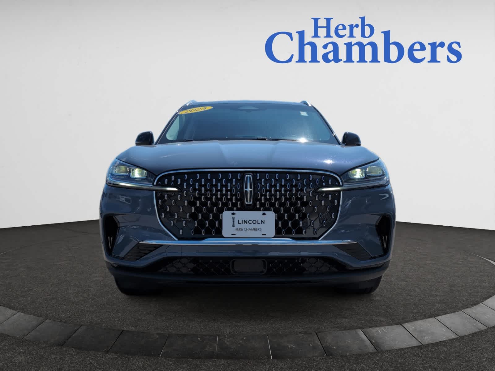 used 2025 Lincoln Aviator car, priced at $71,998