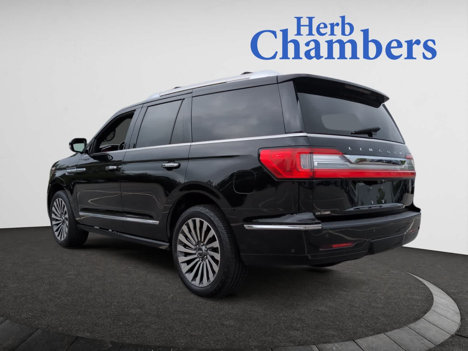 used 2018 Lincoln Navigator car, priced at $33,998