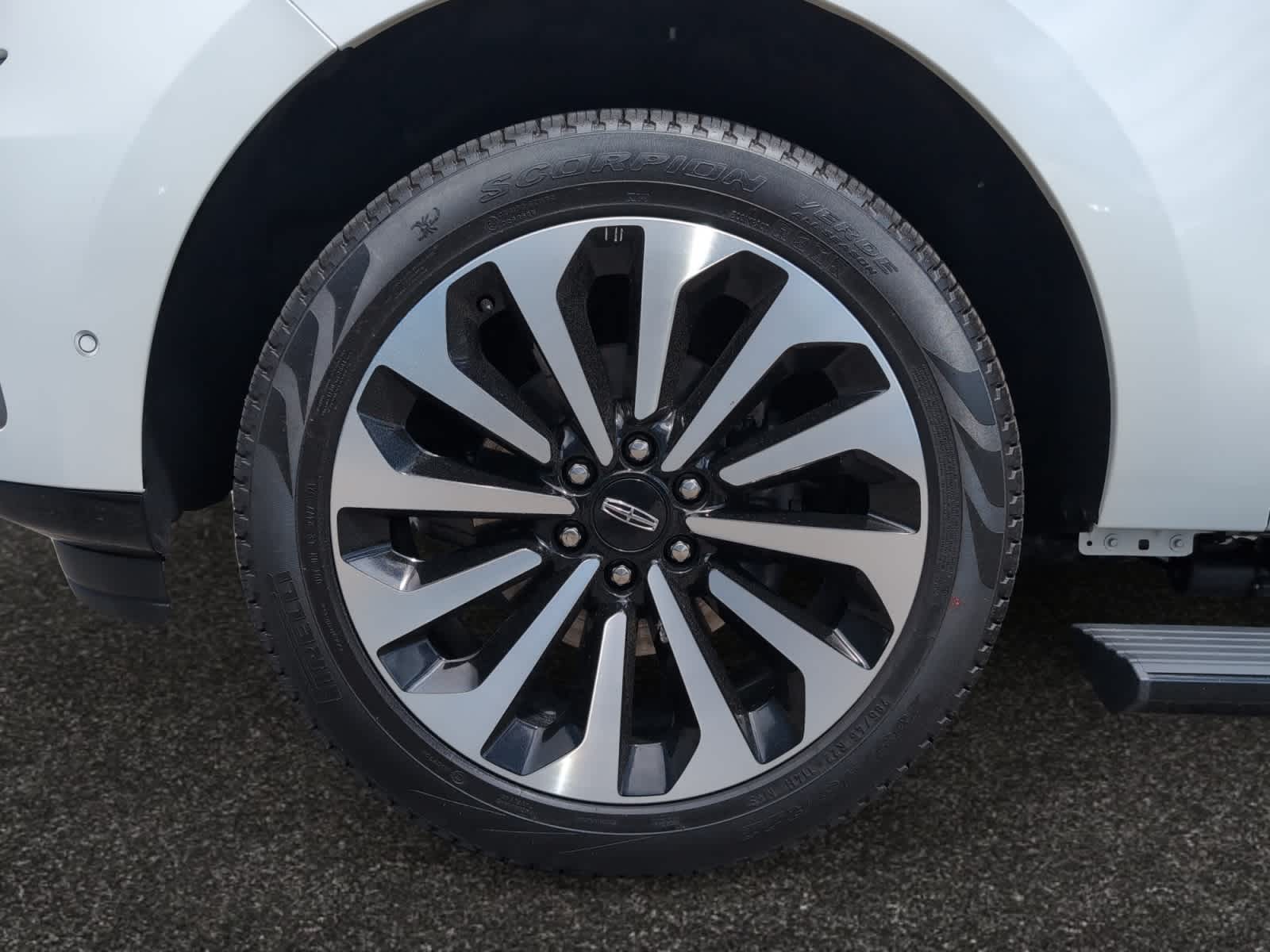used 2024 Lincoln Navigator car, priced at $86,195