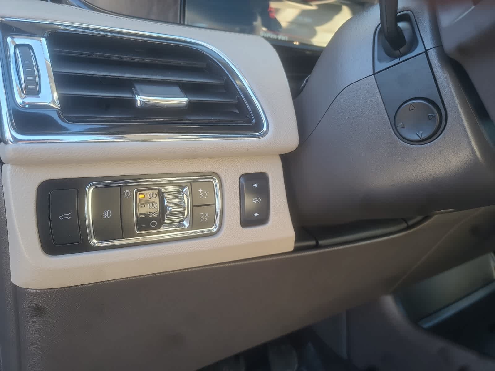 used 2023 Lincoln Navigator car, priced at $65,898