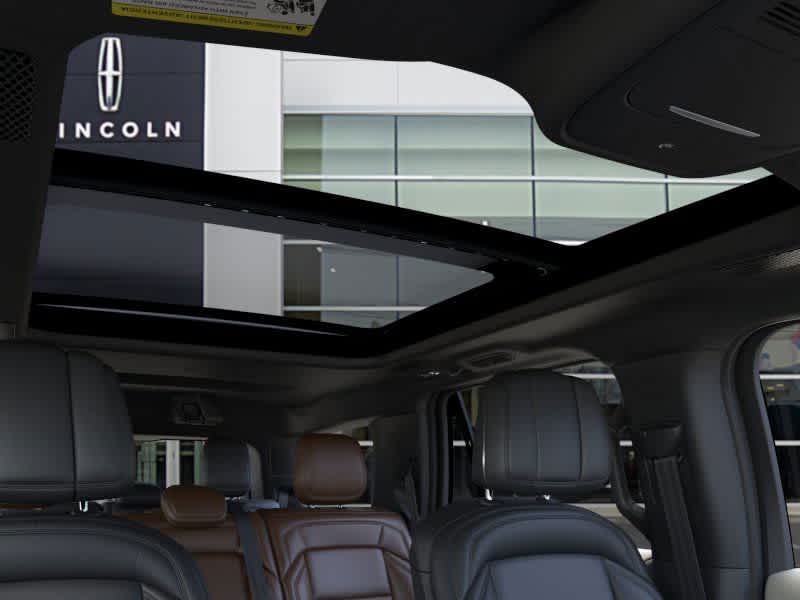 new 2025 Lincoln Navigator car, priced at $106,555