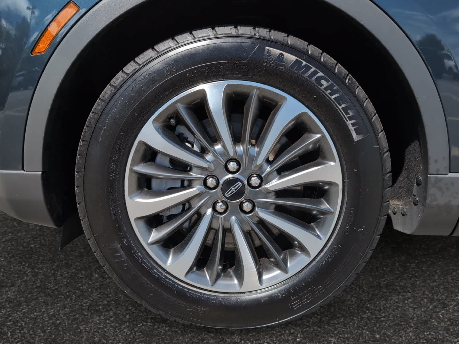 used 2022 Lincoln Nautilus car, priced at $41,998