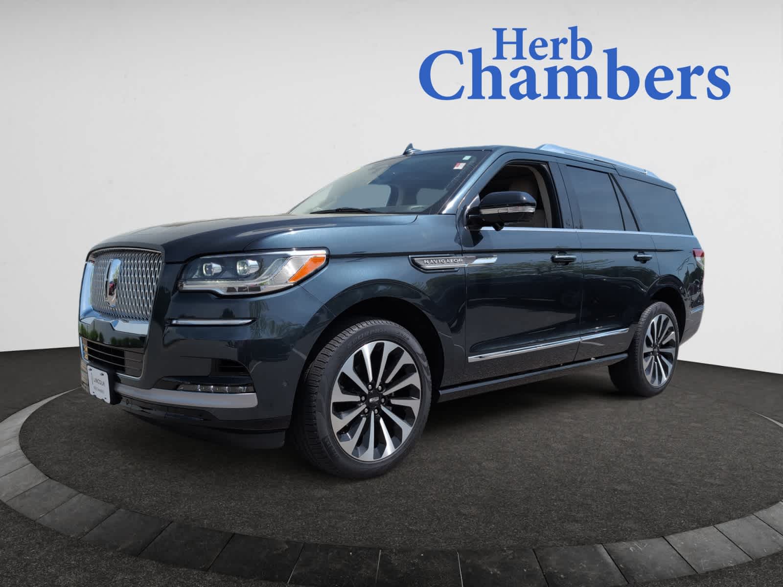 used 2022 Lincoln Navigator car, priced at $64,998
