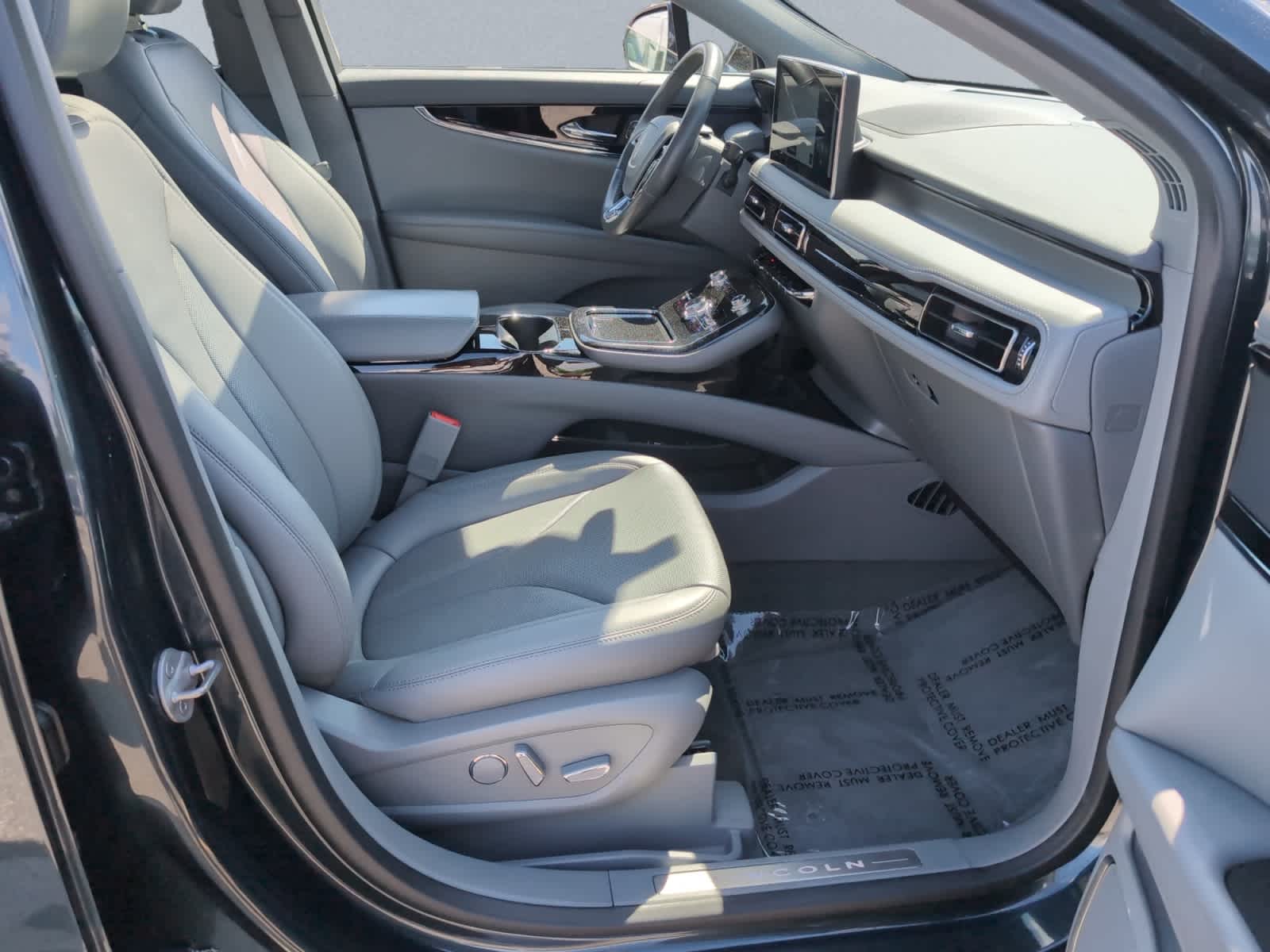 used 2022 Lincoln Nautilus car, priced at $41,998