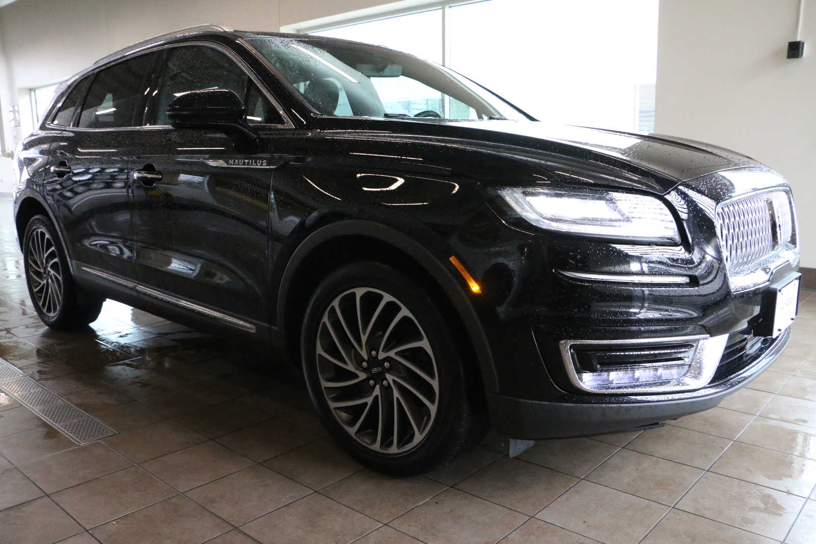 used 2020 Lincoln Nautilus car, priced at $28,998