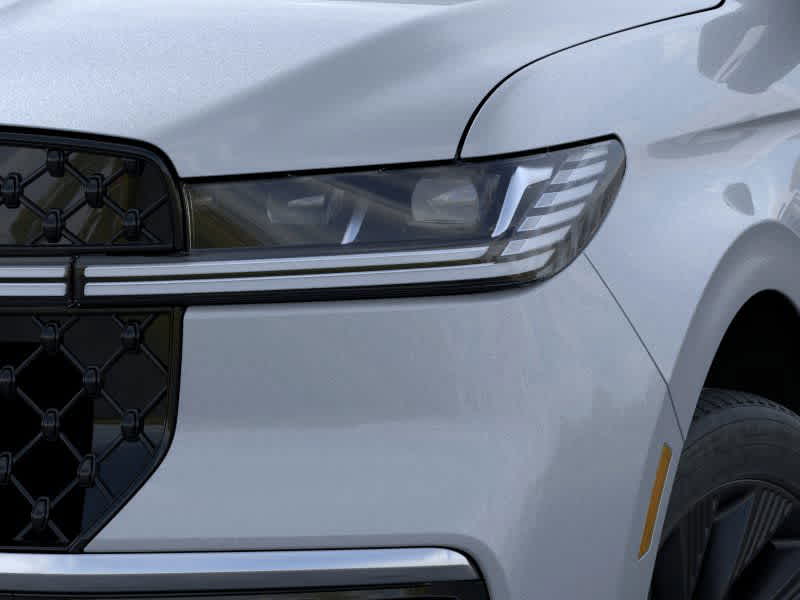 new 2025 Lincoln Navigator car, priced at $106,555