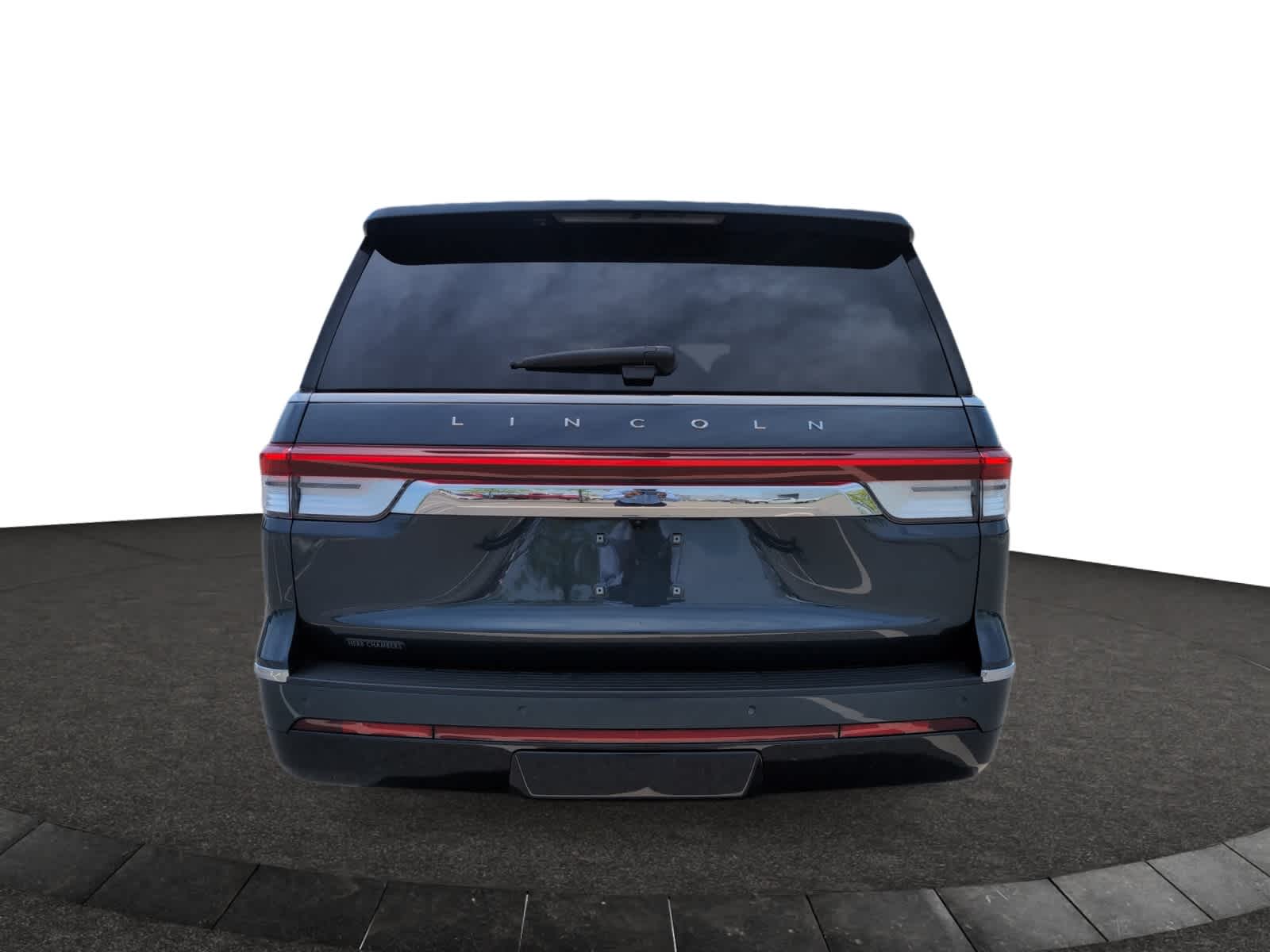 used 2022 Lincoln Navigator car, priced at $59,998