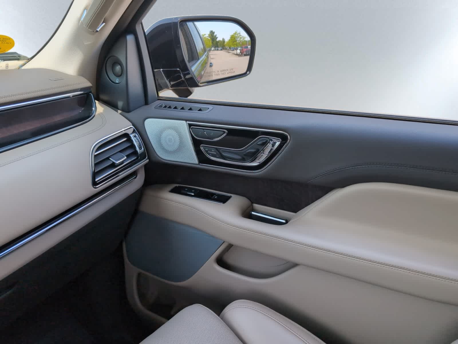 used 2022 Lincoln Navigator car, priced at $64,998