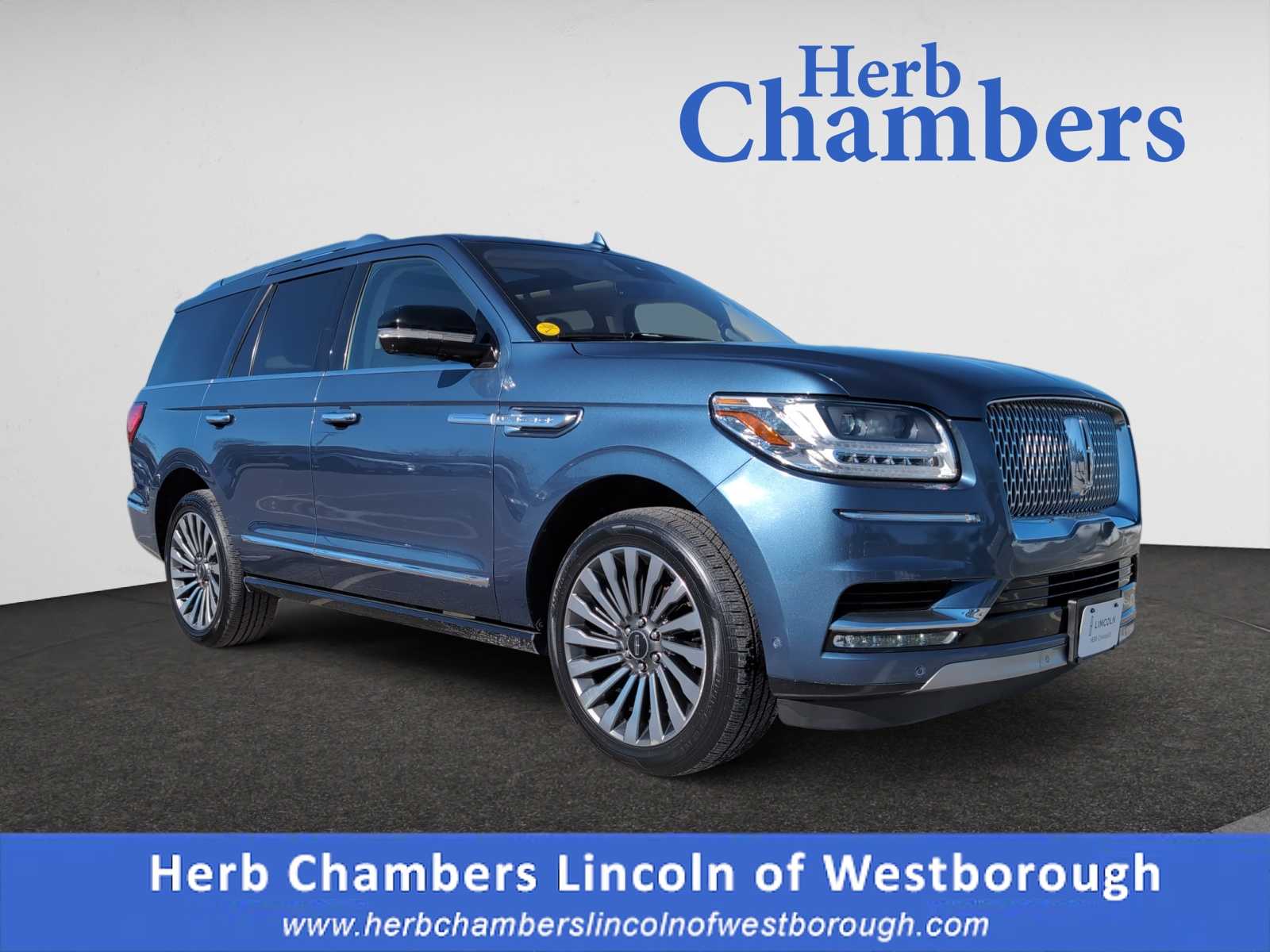 used 2019 Lincoln Navigator car, priced at $39,998