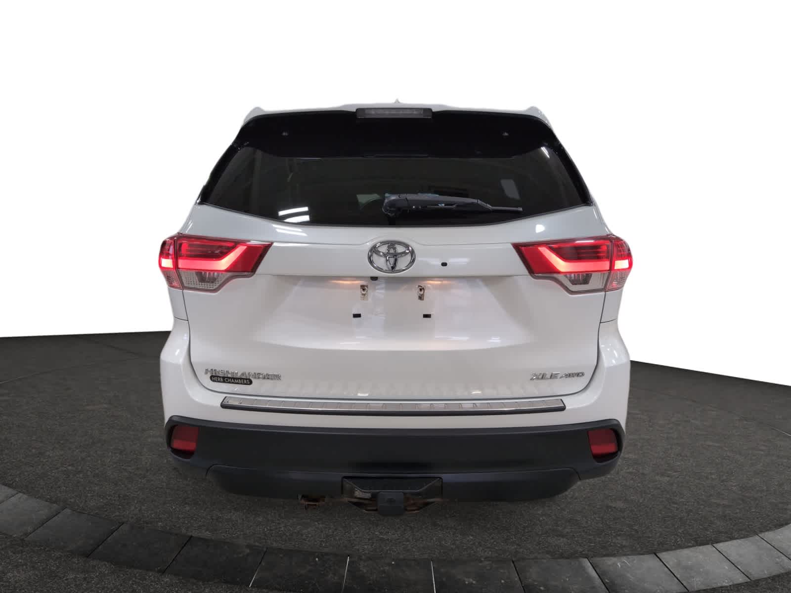 used 2017 Toyota Highlander car, priced at $22,498