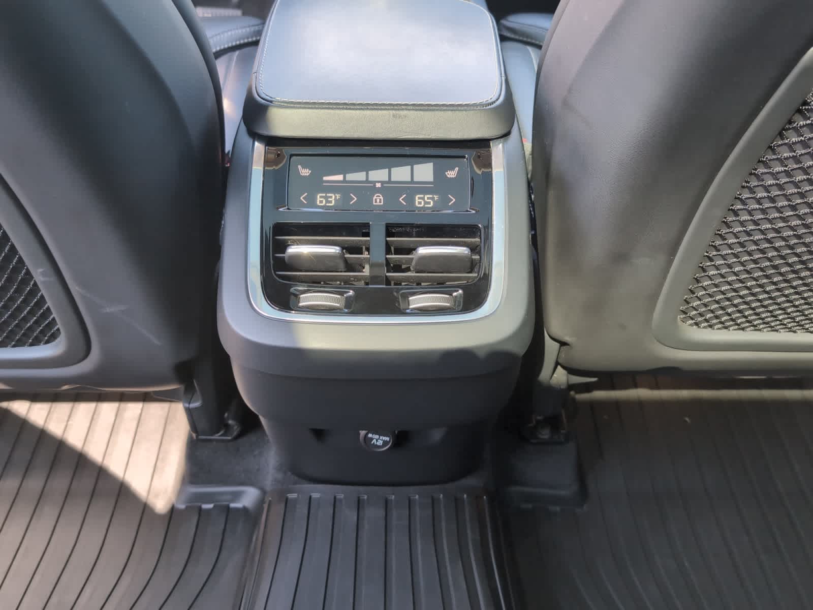 used 2019 Volvo XC90 car, priced at $29,998