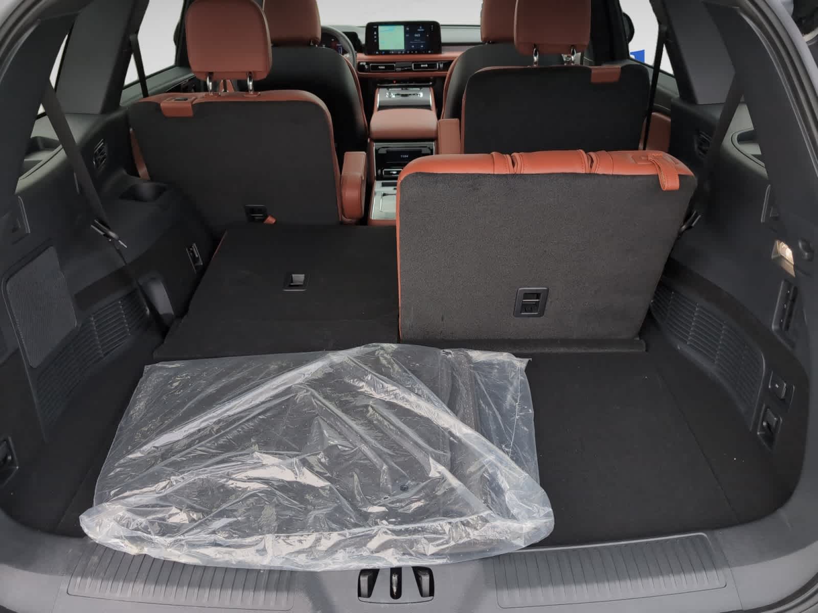 used 2025 Lincoln Aviator car, priced at $72,998