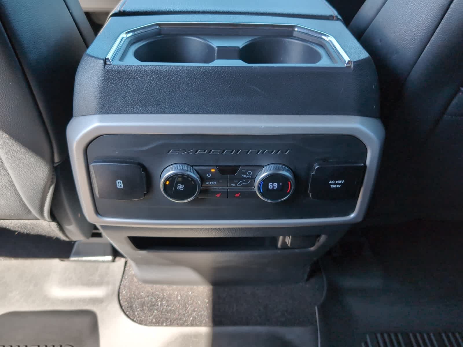 used 2023 Ford Expedition car, priced at $58,998