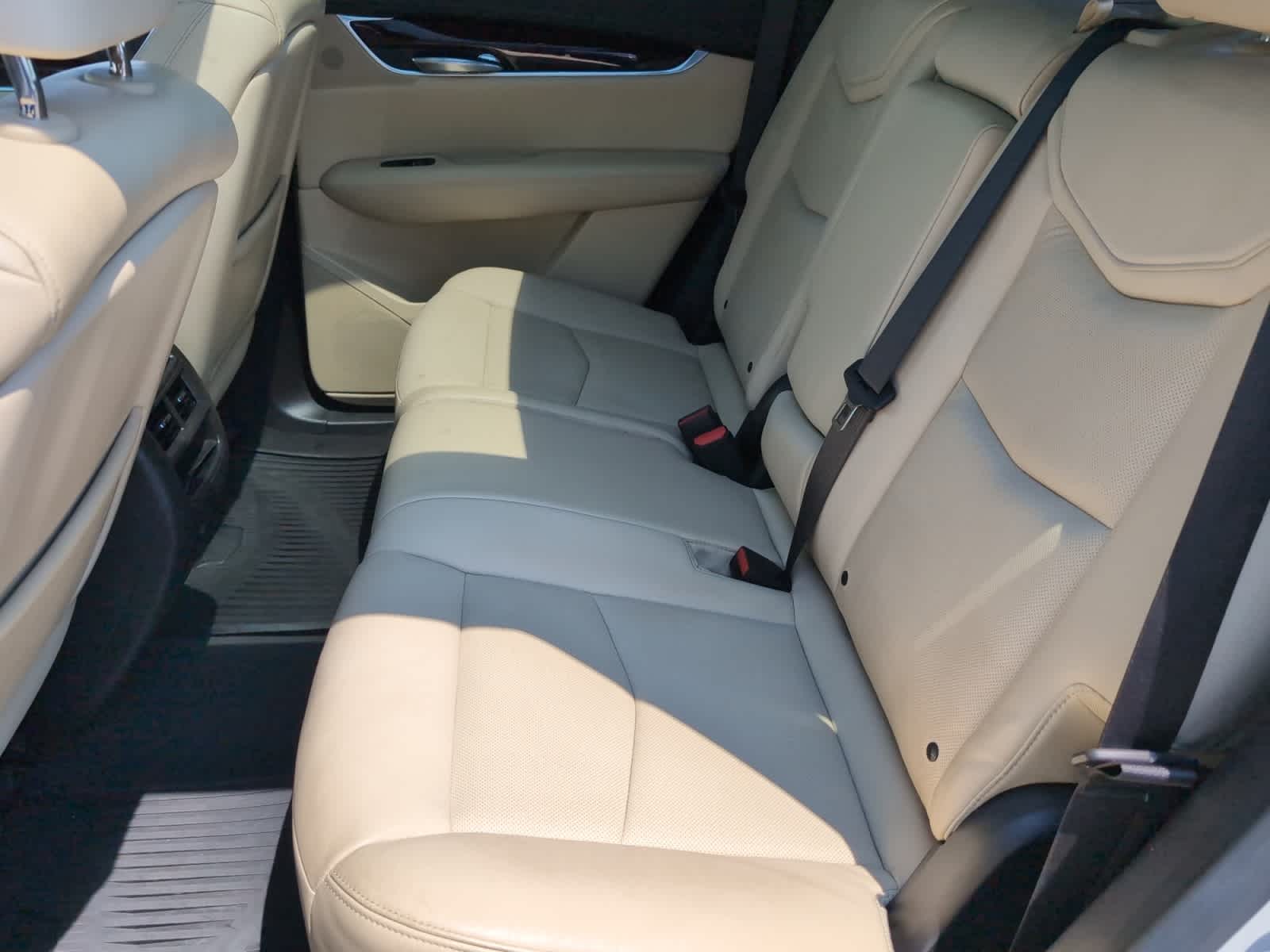 used 2017 Cadillac XT5 car, priced at $17,998