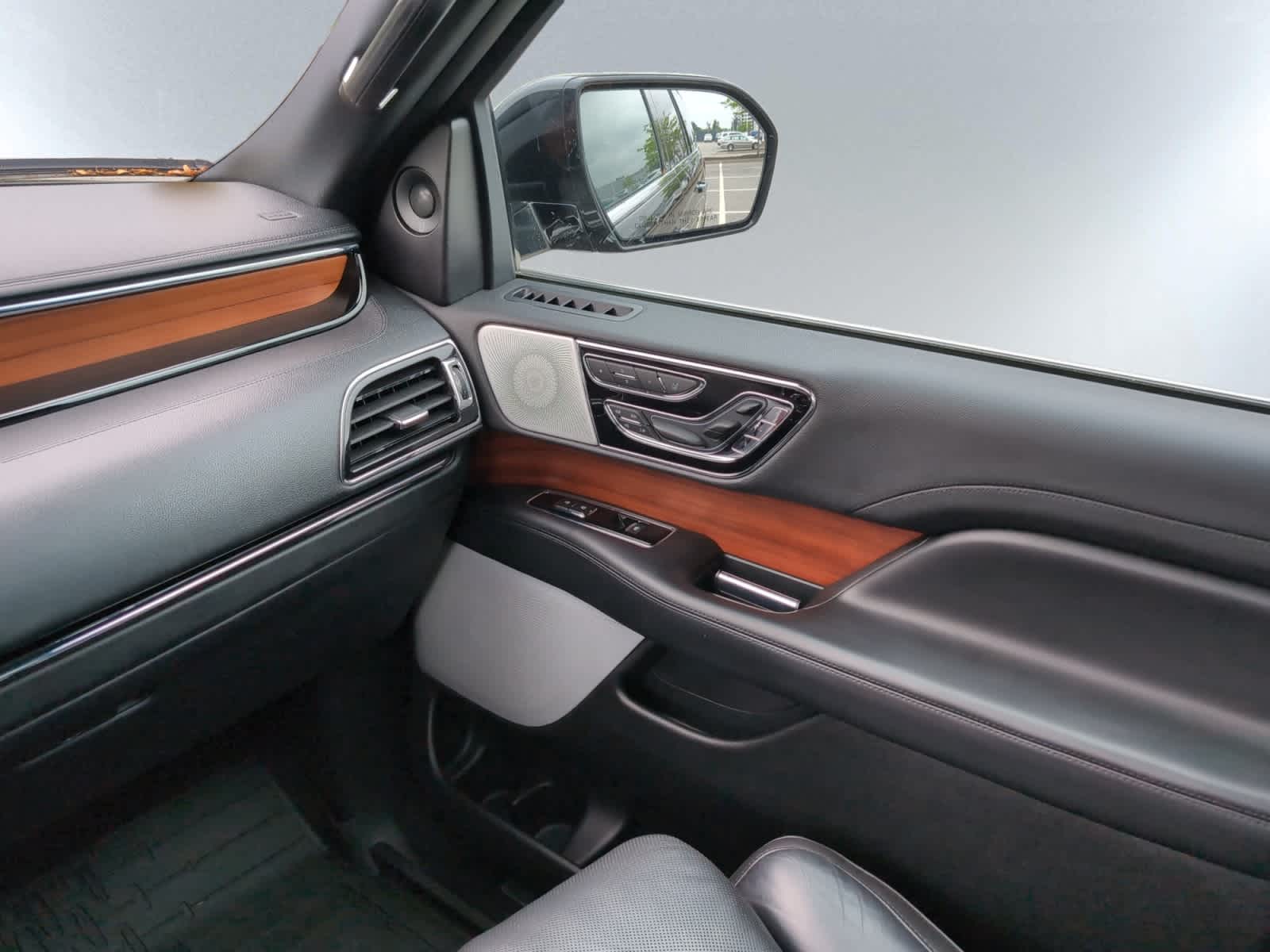 used 2018 Lincoln Navigator car, priced at $33,998