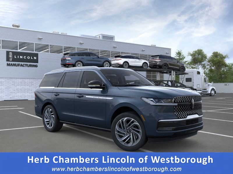 new 2025 Lincoln Navigator car, priced at $107,095