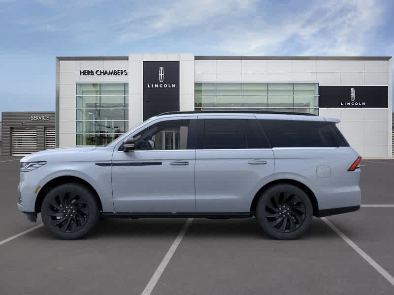 new 2025 Lincoln Navigator car, priced at $106,555