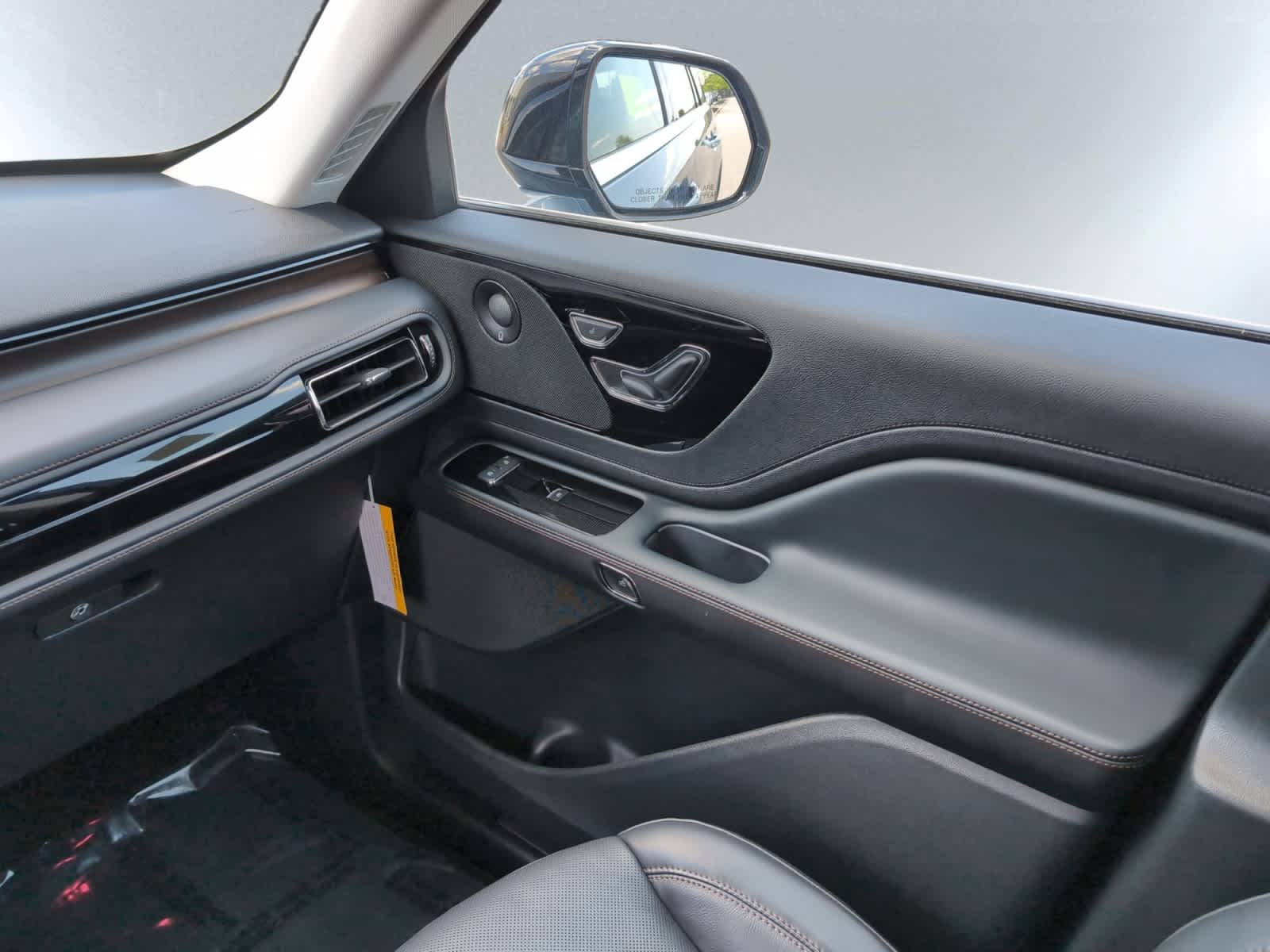 used 2025 Lincoln Aviator car, priced at $71,998