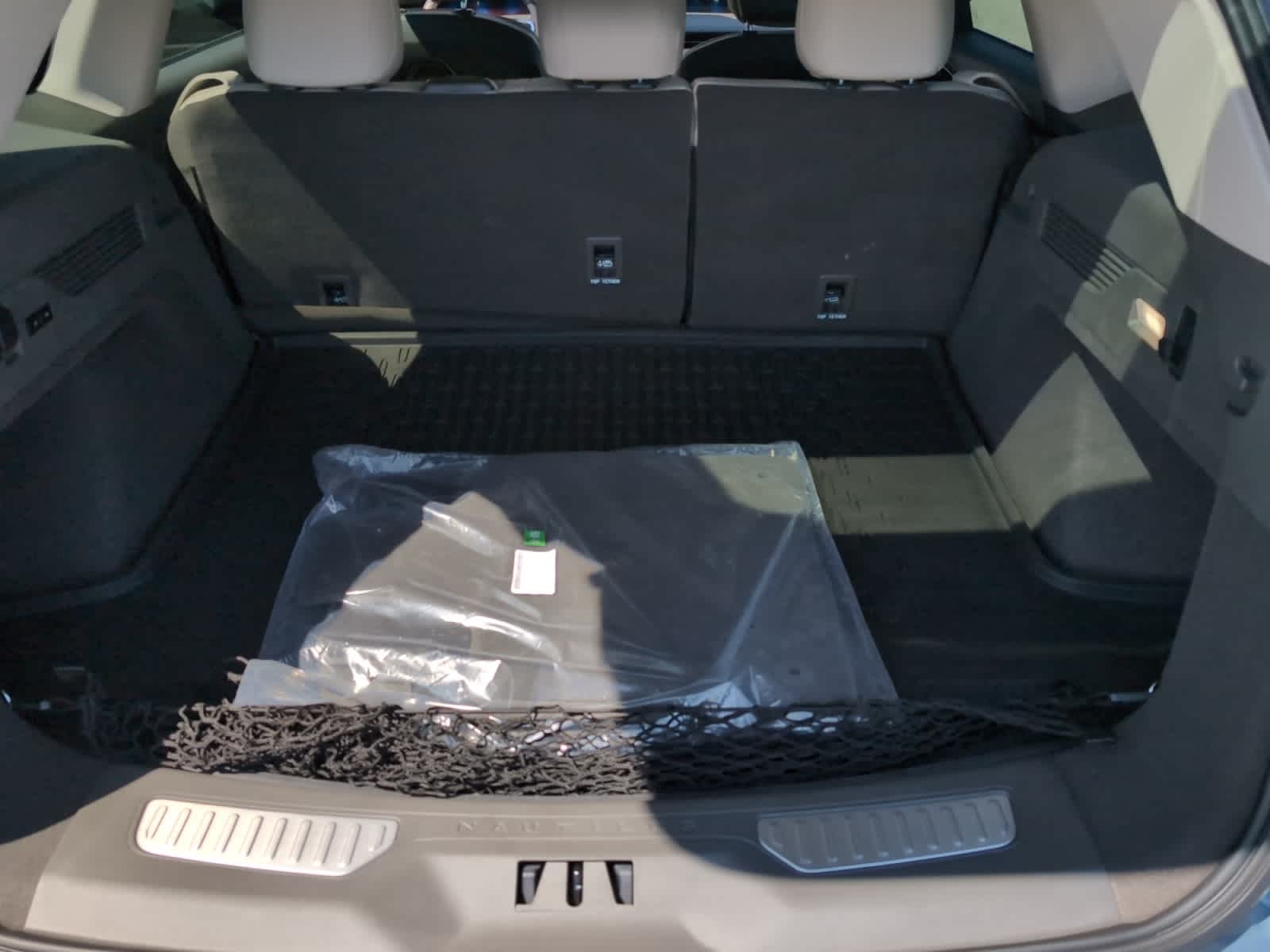 used 2025 Lincoln Nautilus car, priced at $61,998