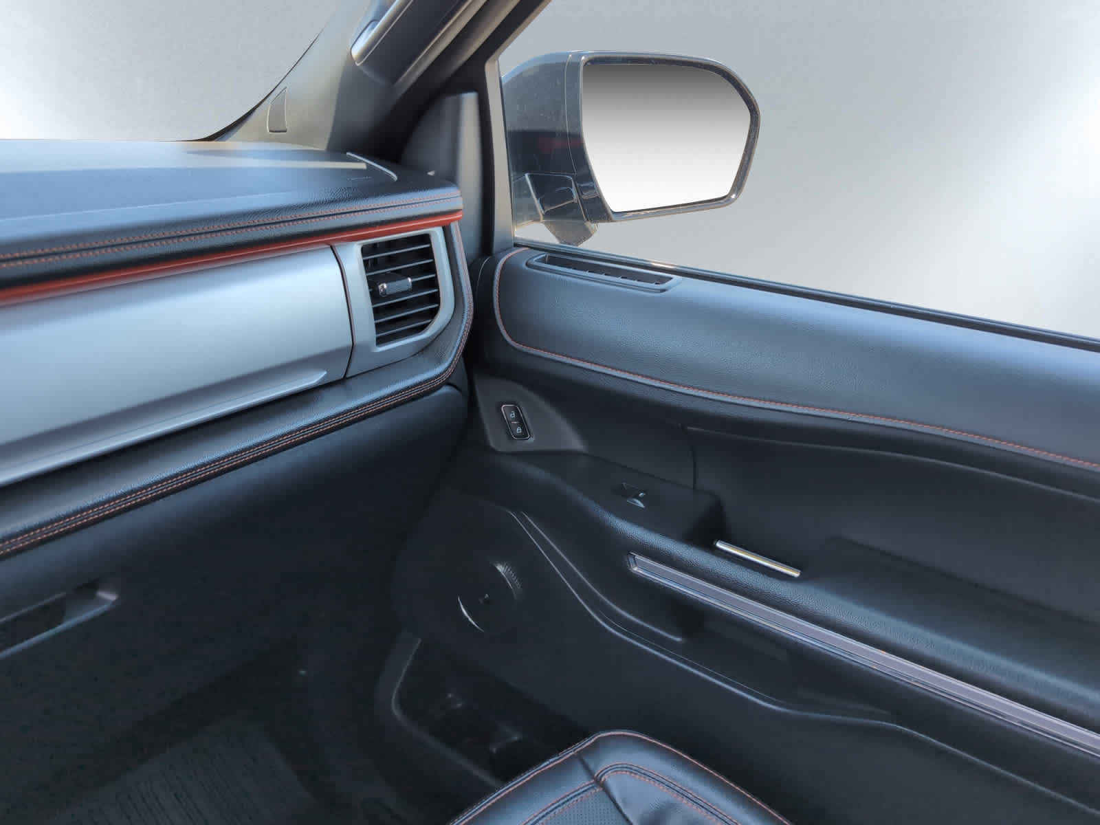used 2023 Ford Expedition car, priced at $58,998