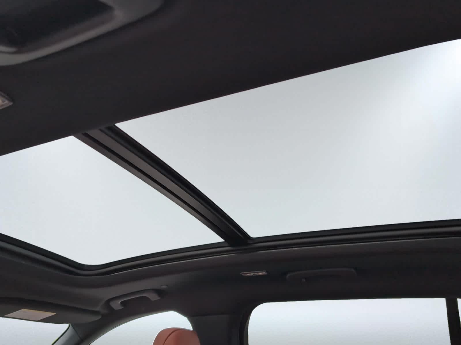 used 2025 Lincoln Aviator car, priced at $72,998