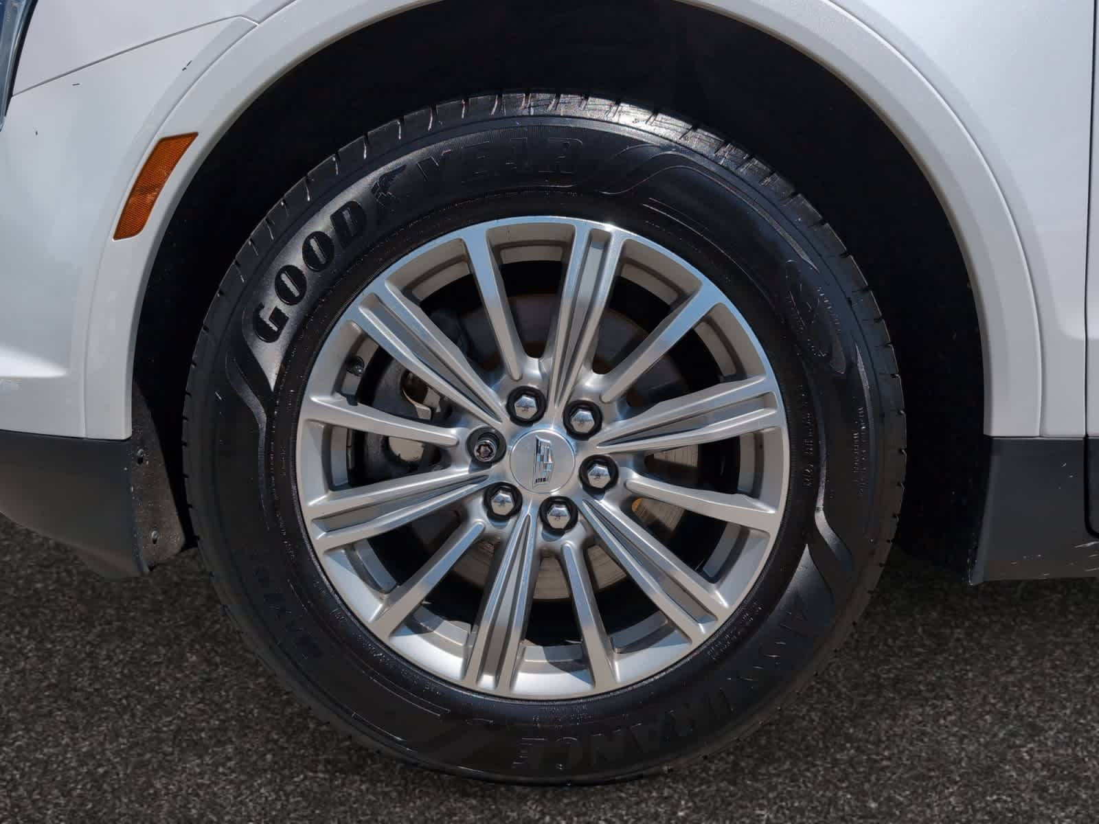 used 2017 Cadillac XT5 car, priced at $17,998