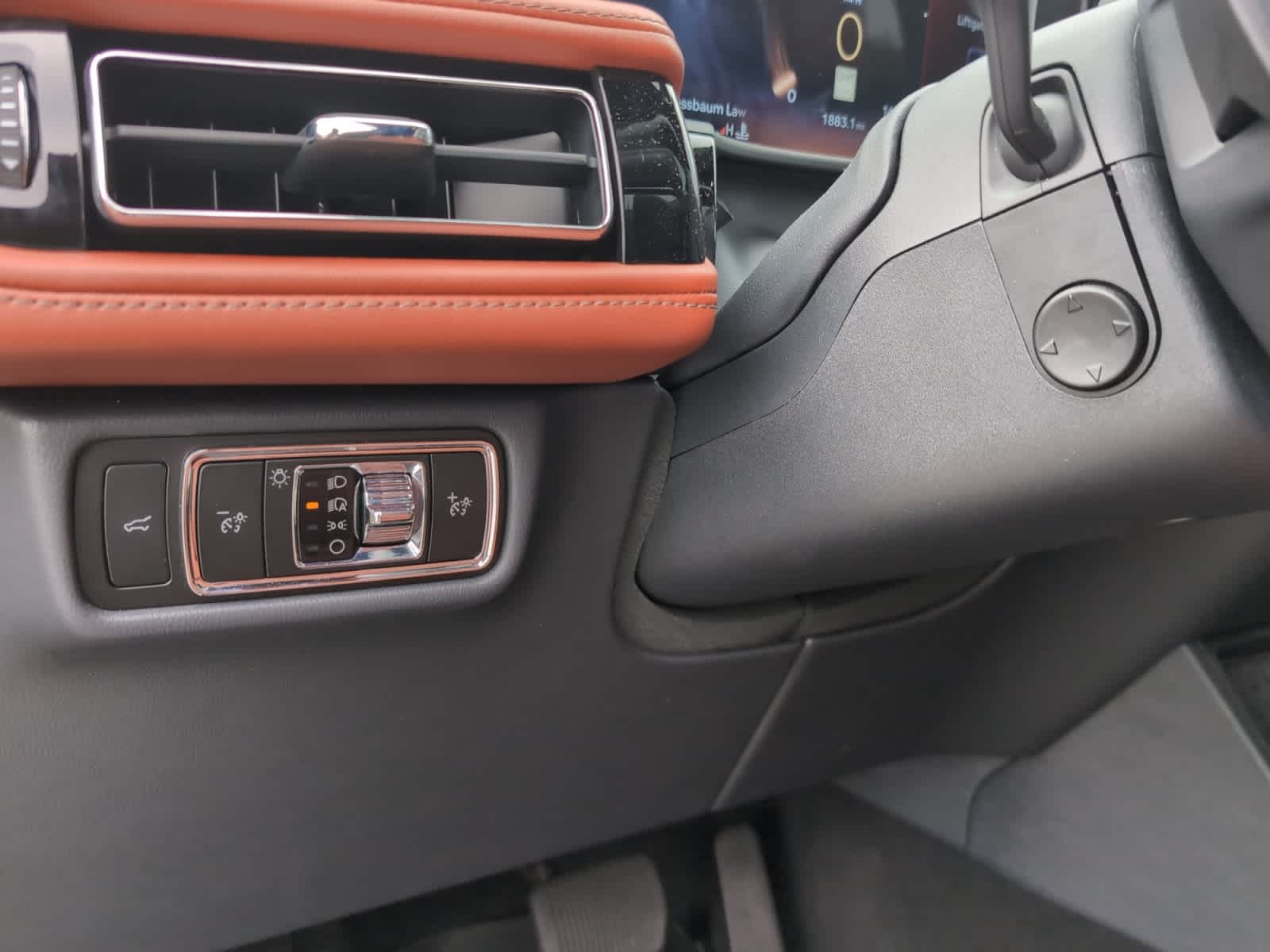 used 2025 Lincoln Aviator car, priced at $72,998