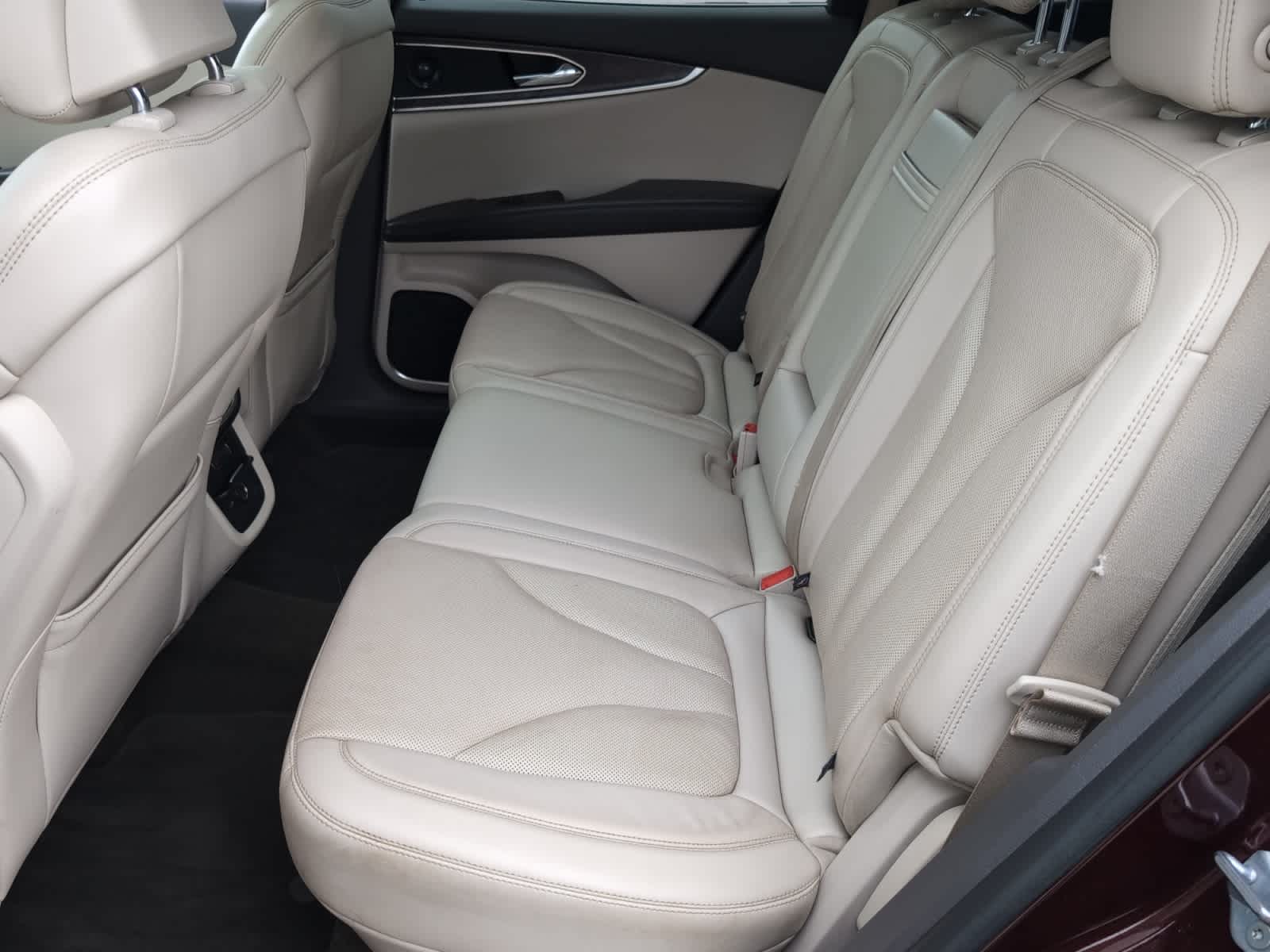 used 2019 Lincoln Nautilus car, priced at $22,998