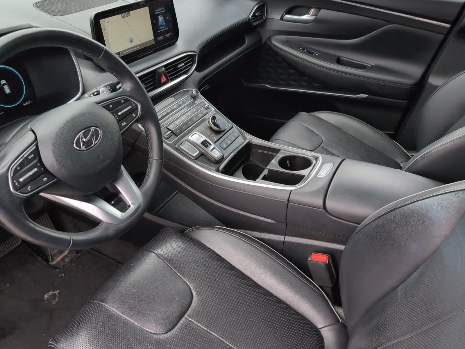 used 2022 Hyundai Santa Fe car, priced at $27,998
