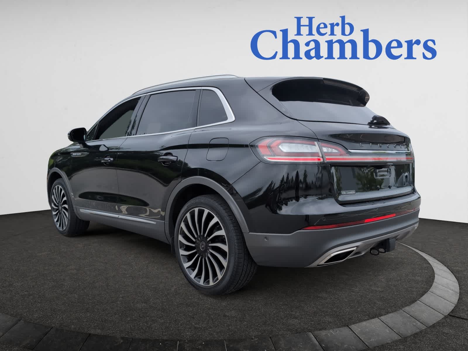 used 2023 Lincoln Nautilus car, priced at $49,998