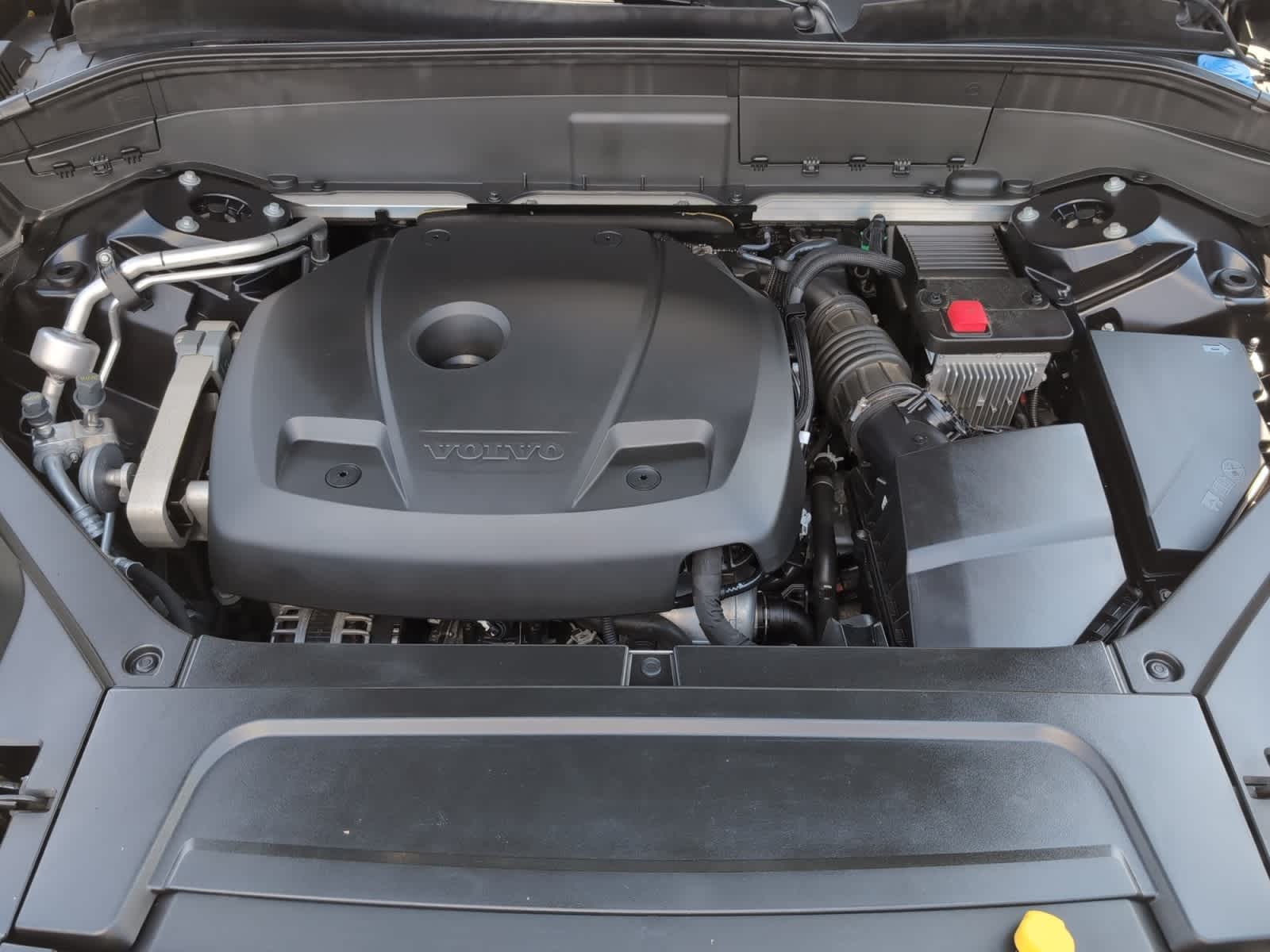 used 2020 Volvo XC90 car, priced at $24,998