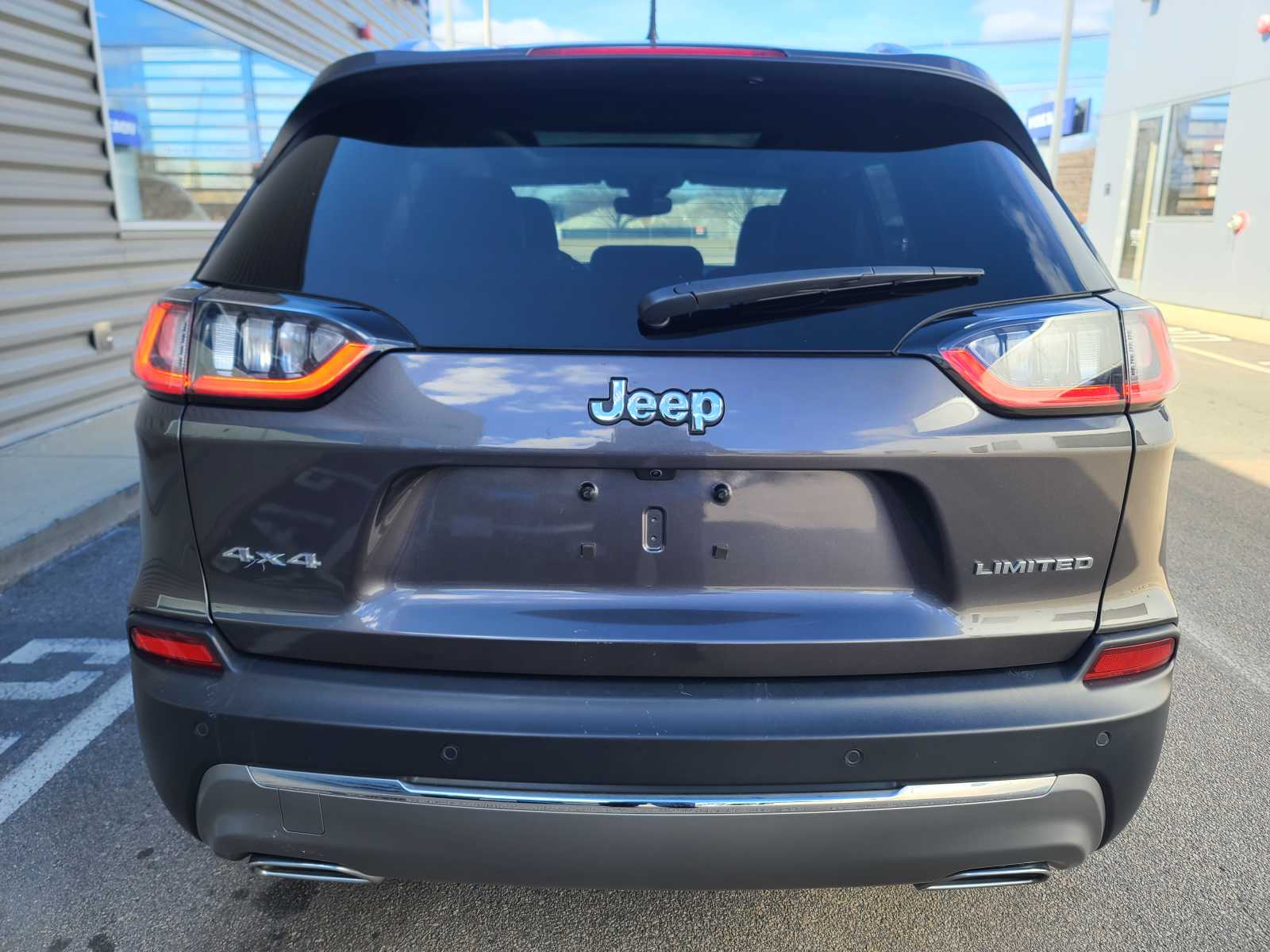 used 2021 Jeep Cherokee car, priced at $22,798