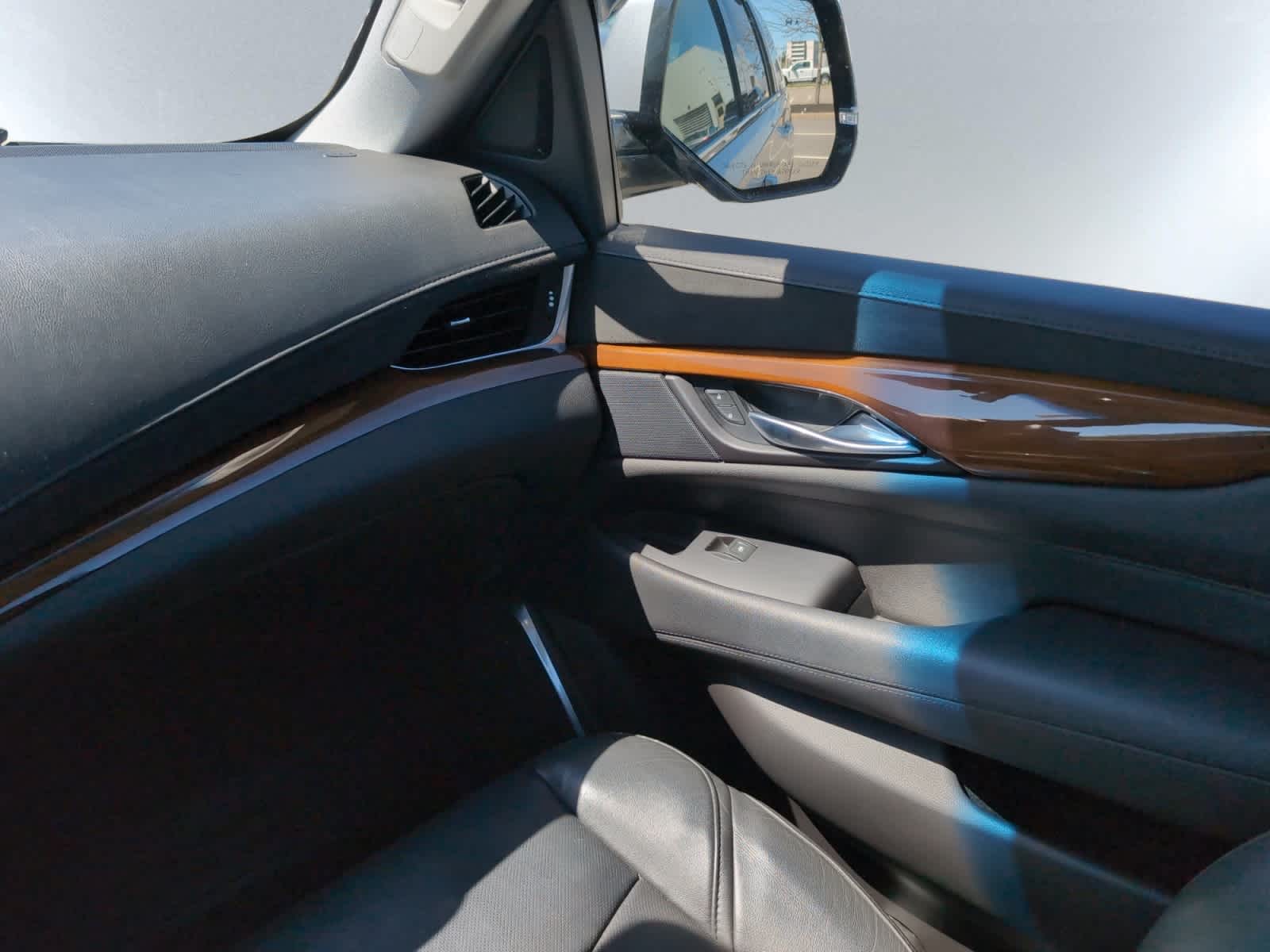 used 2019 Cadillac Escalade car, priced at $39,998
