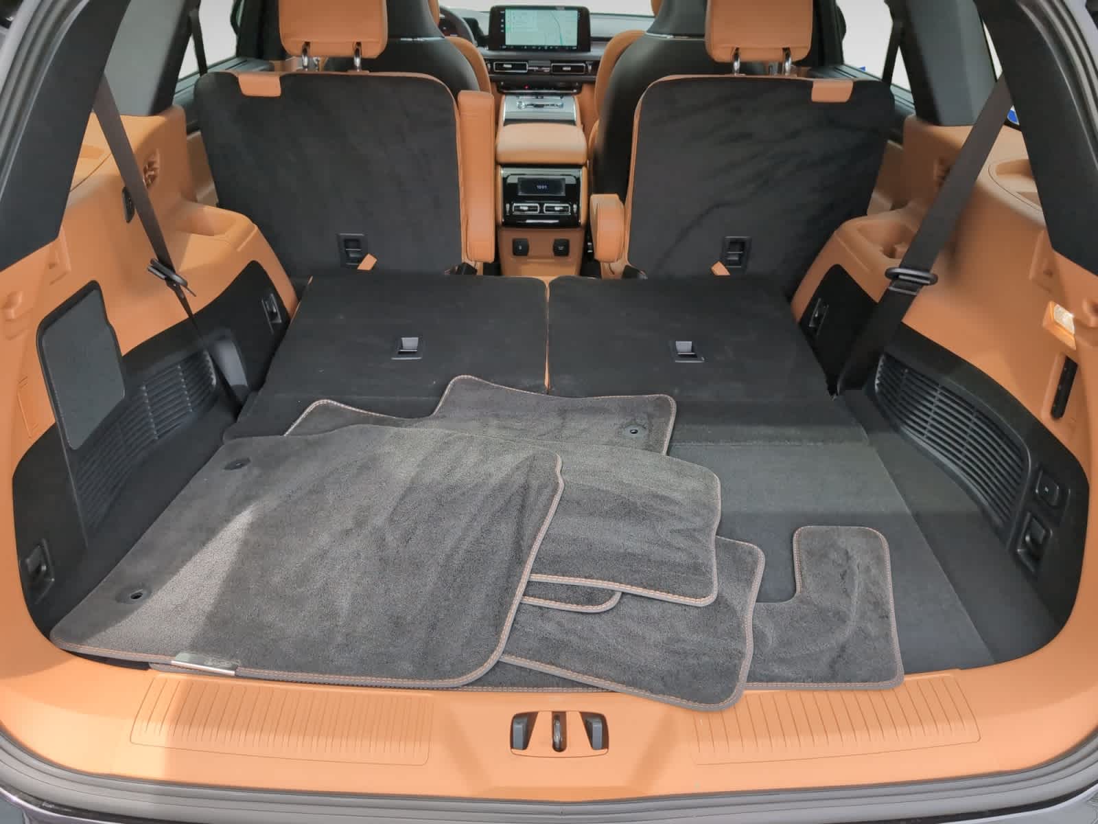 used 2025 Lincoln Aviator car, priced at $90,998