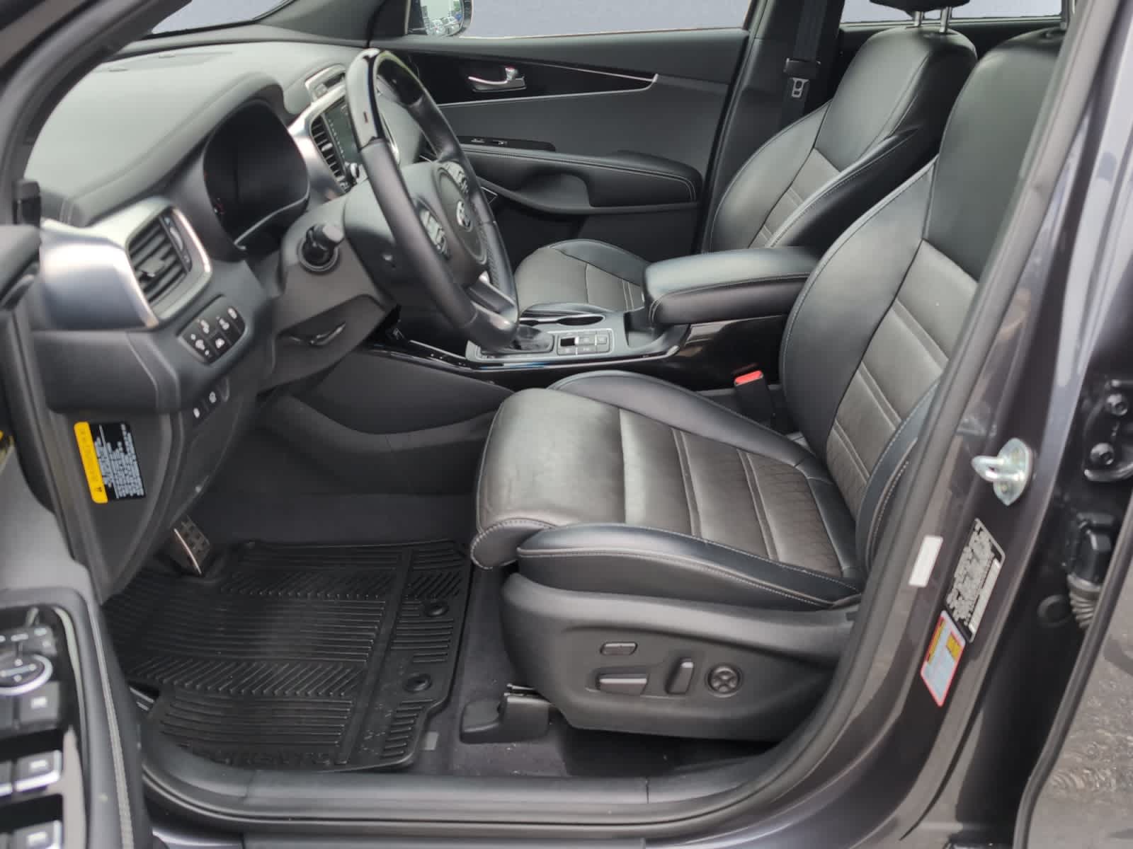 used 2018 Kia Sorento car, priced at $16,998