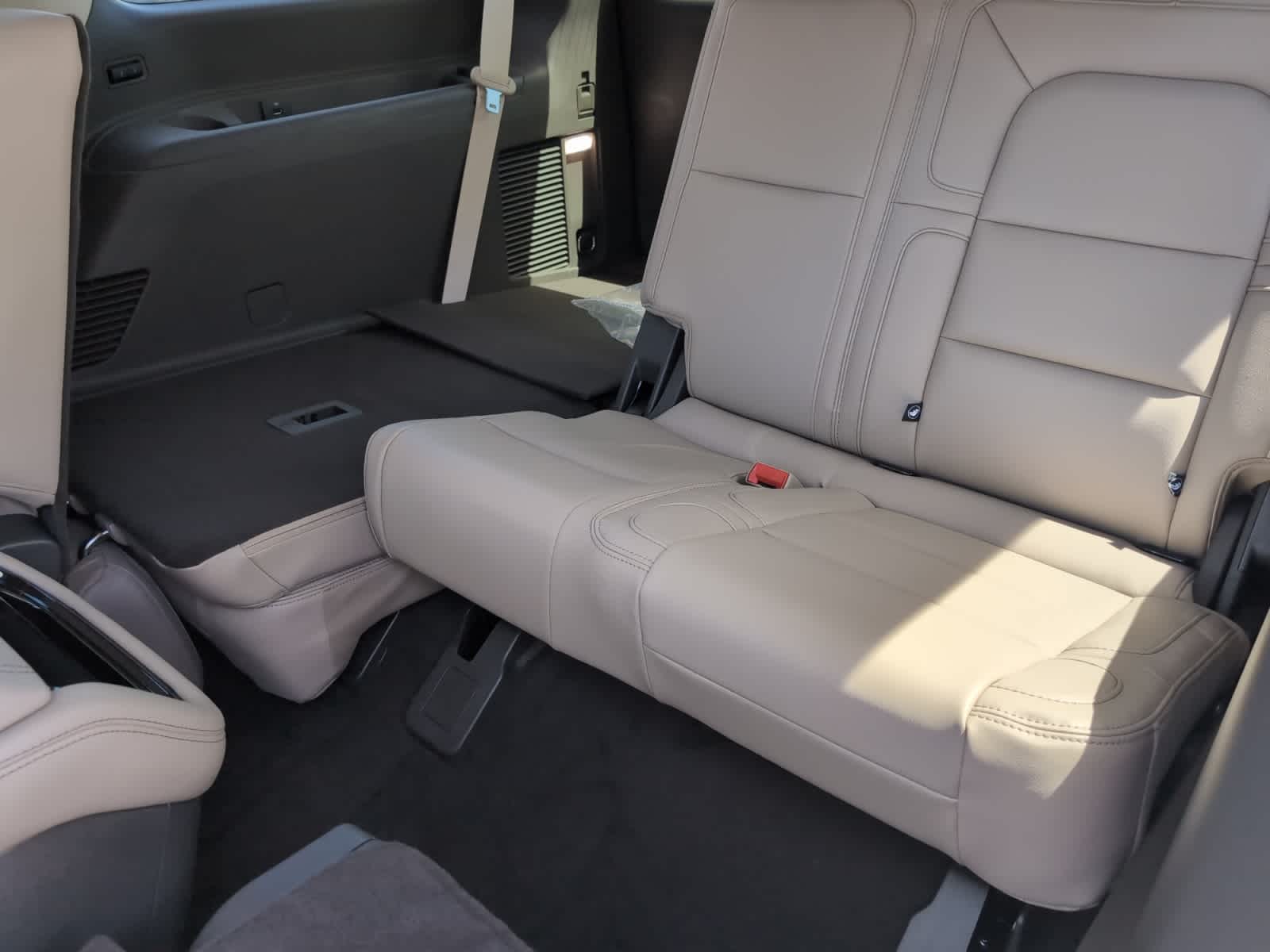 used 2024 Lincoln Navigator car, priced at $86,195