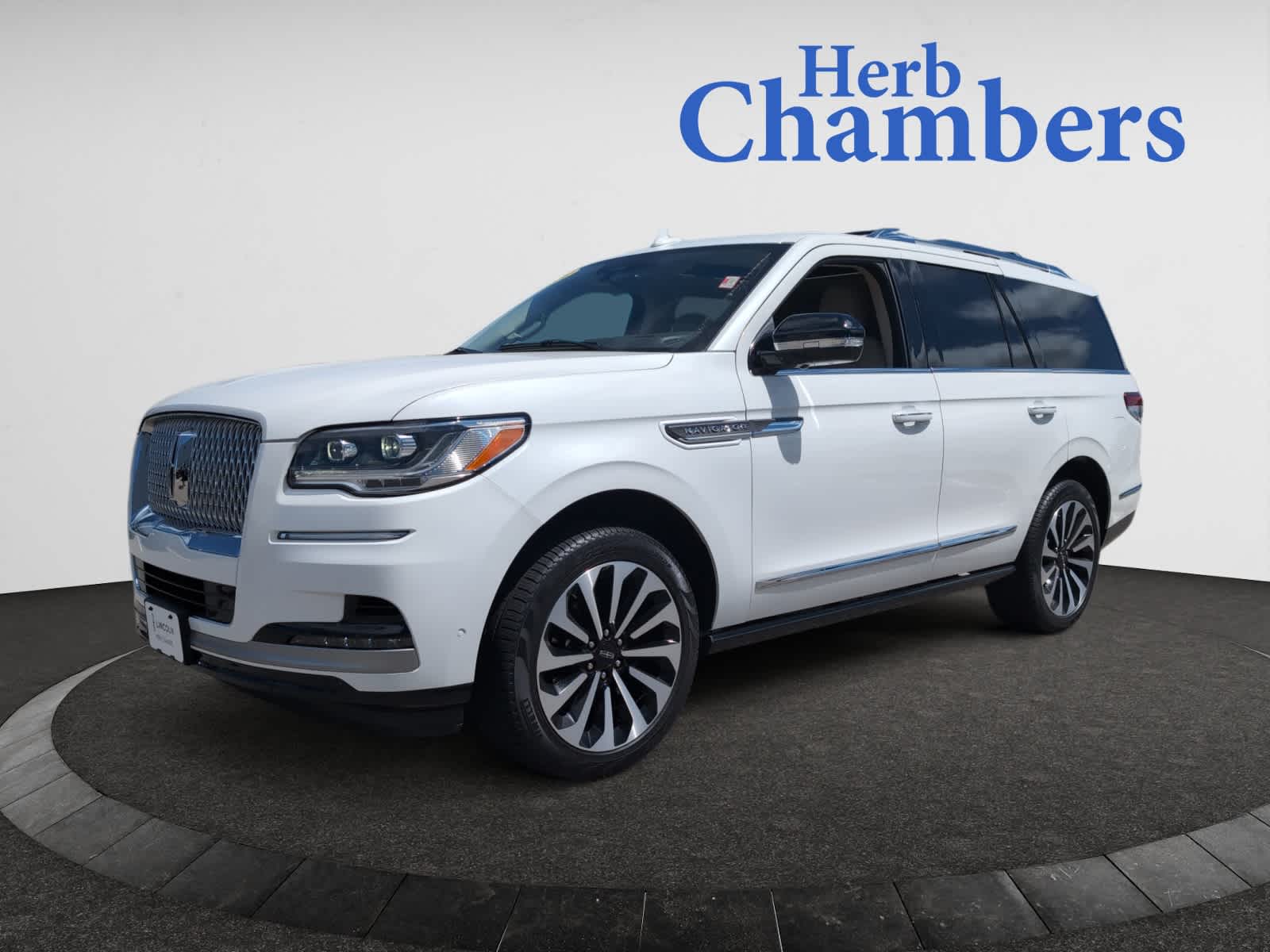 used 2024 Lincoln Navigator car, priced at $86,195
