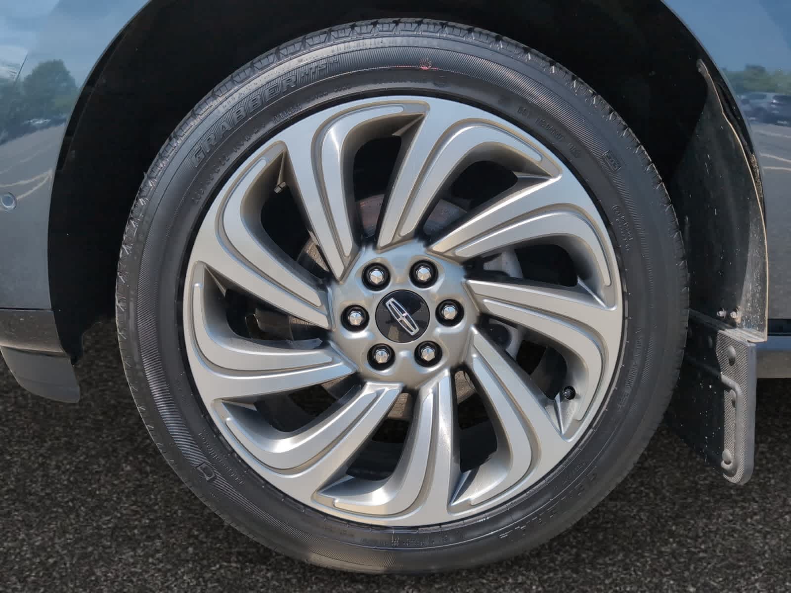used 2022 Lincoln Navigator car, priced at $59,998