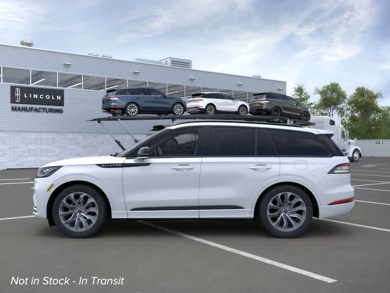 new 2025 Lincoln Aviator car, priced at $70,540