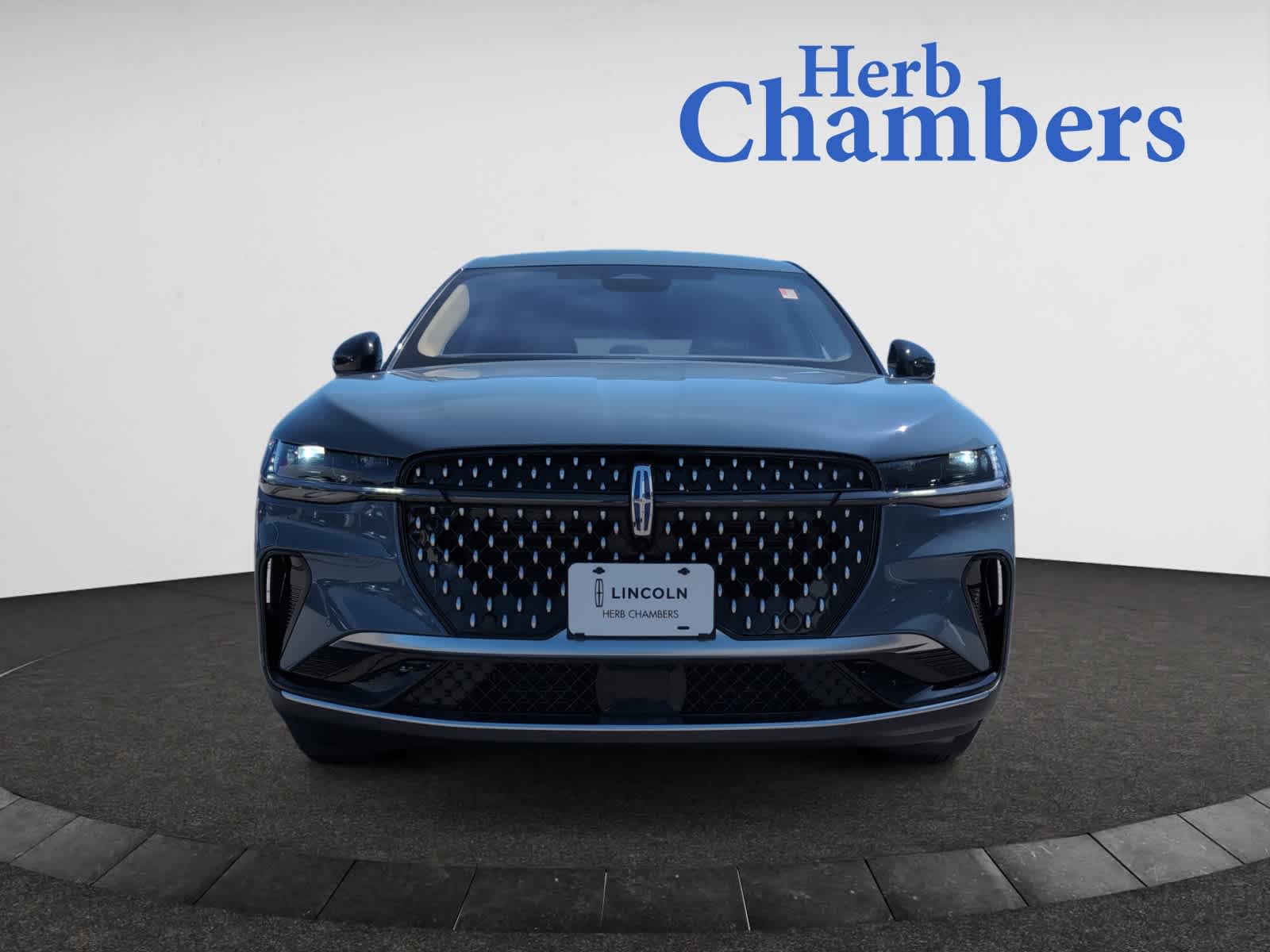 used 2025 Lincoln Nautilus car, priced at $61,998