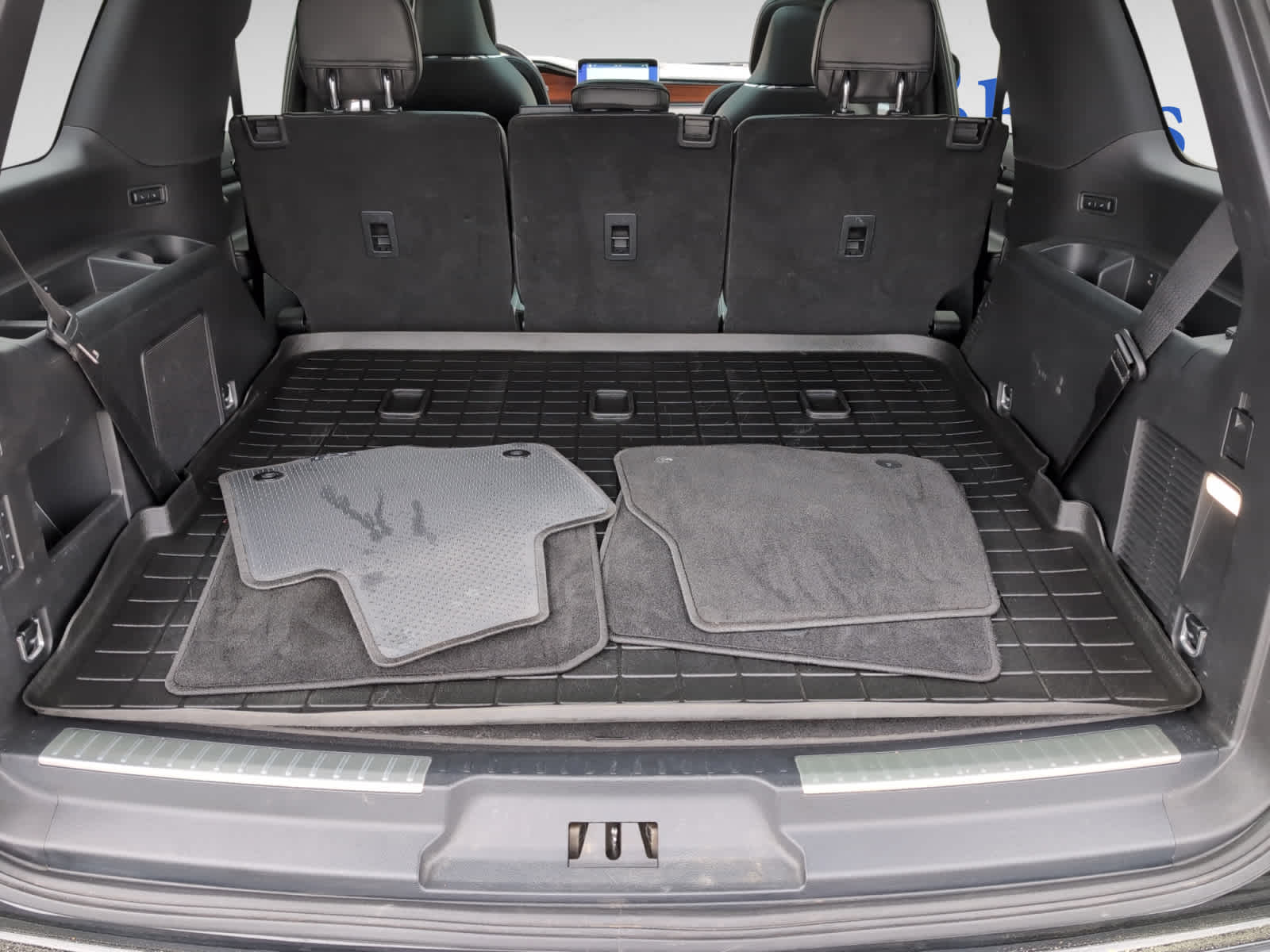used 2018 Lincoln Navigator car, priced at $33,998