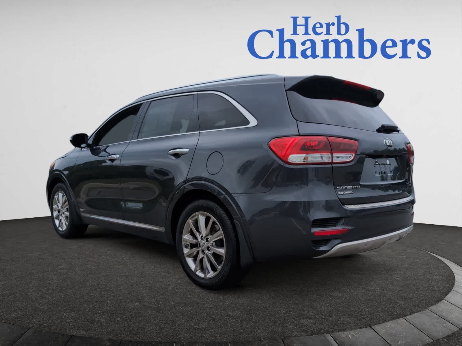 used 2018 Kia Sorento car, priced at $16,998