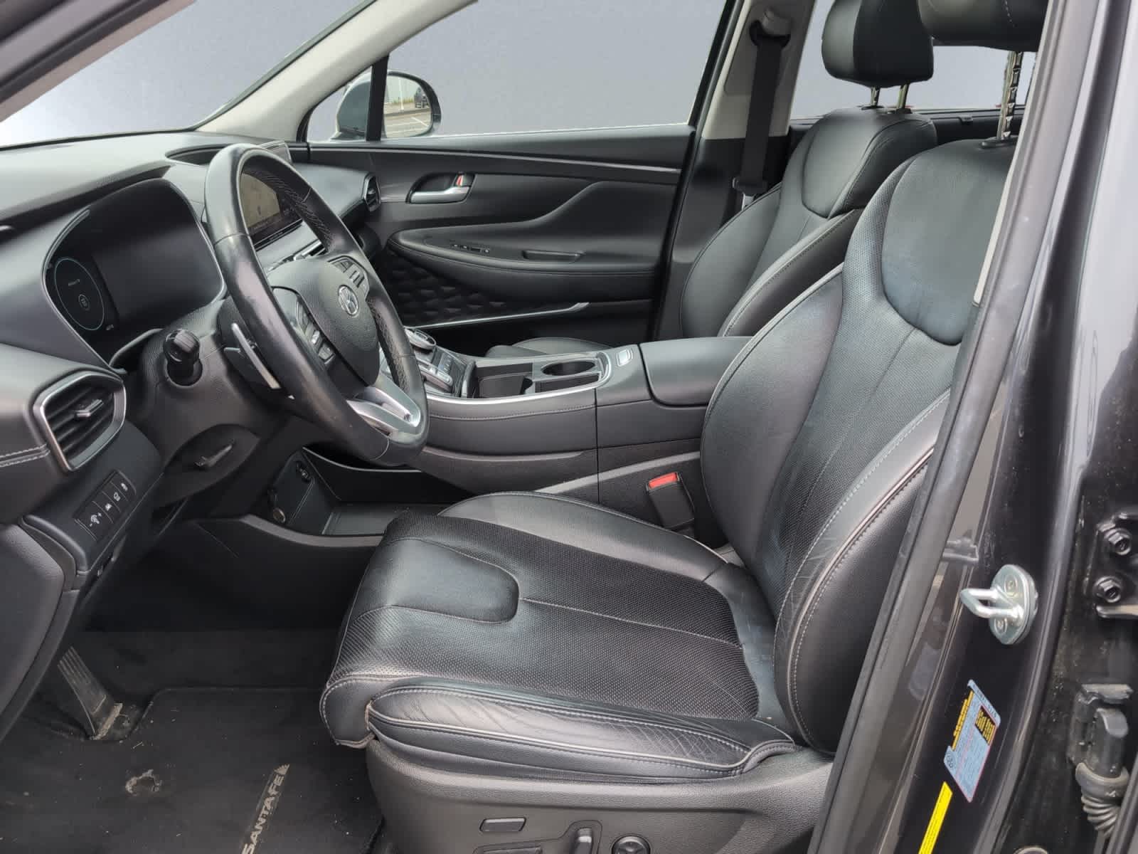 used 2022 Hyundai Santa Fe car, priced at $27,998