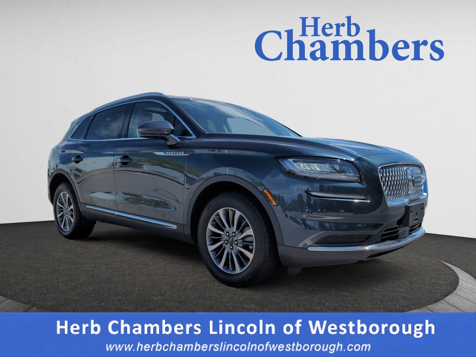 used 2022 Lincoln Nautilus car, priced at $41,998