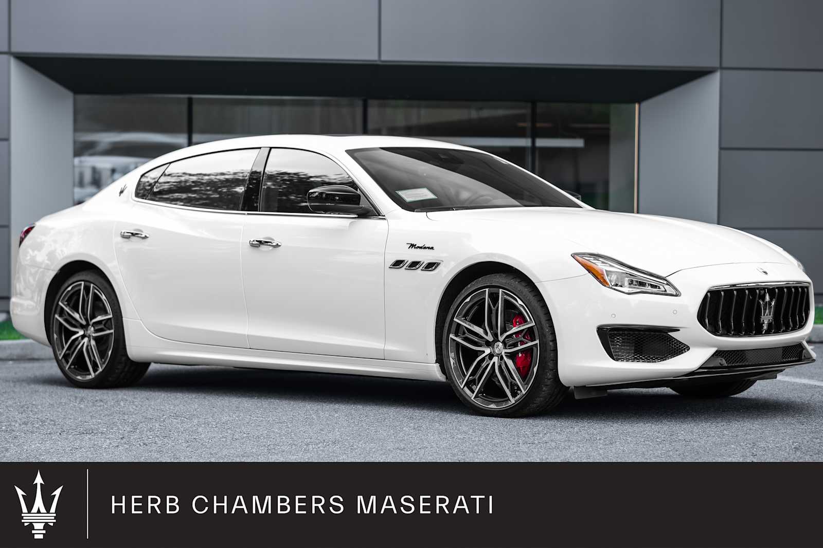 new 2024 Maserati Quattroporte car, priced at $115,000