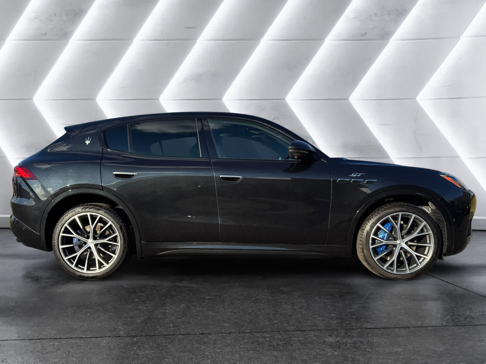 new 2023 Maserati Grecale car, priced at $81,792