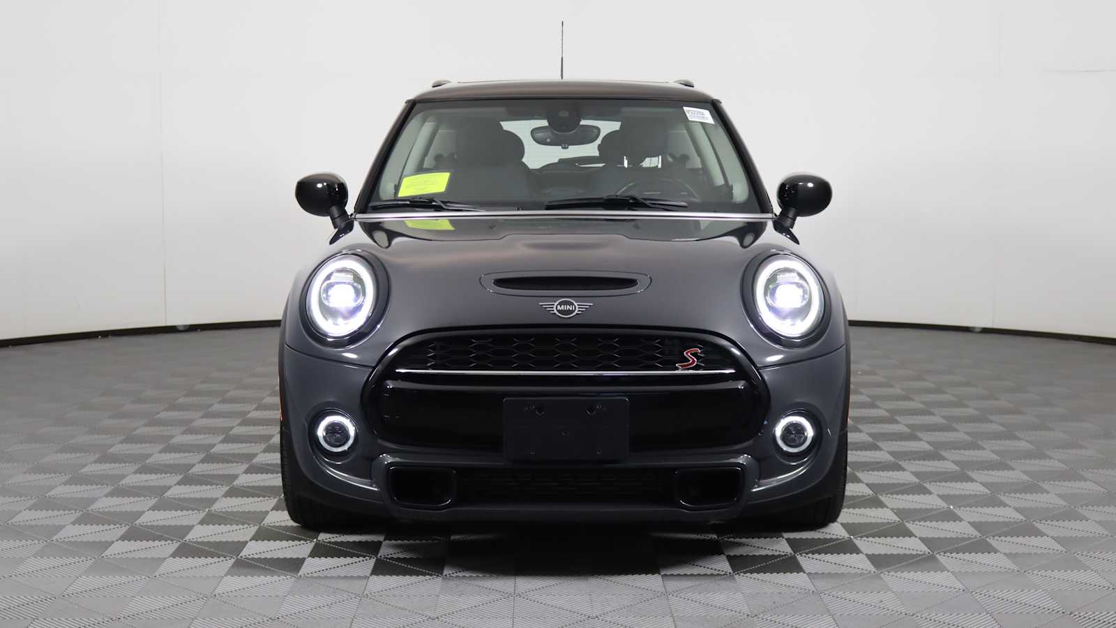 used 2021 MINI Hardtop 2 Door car, priced at $24,698