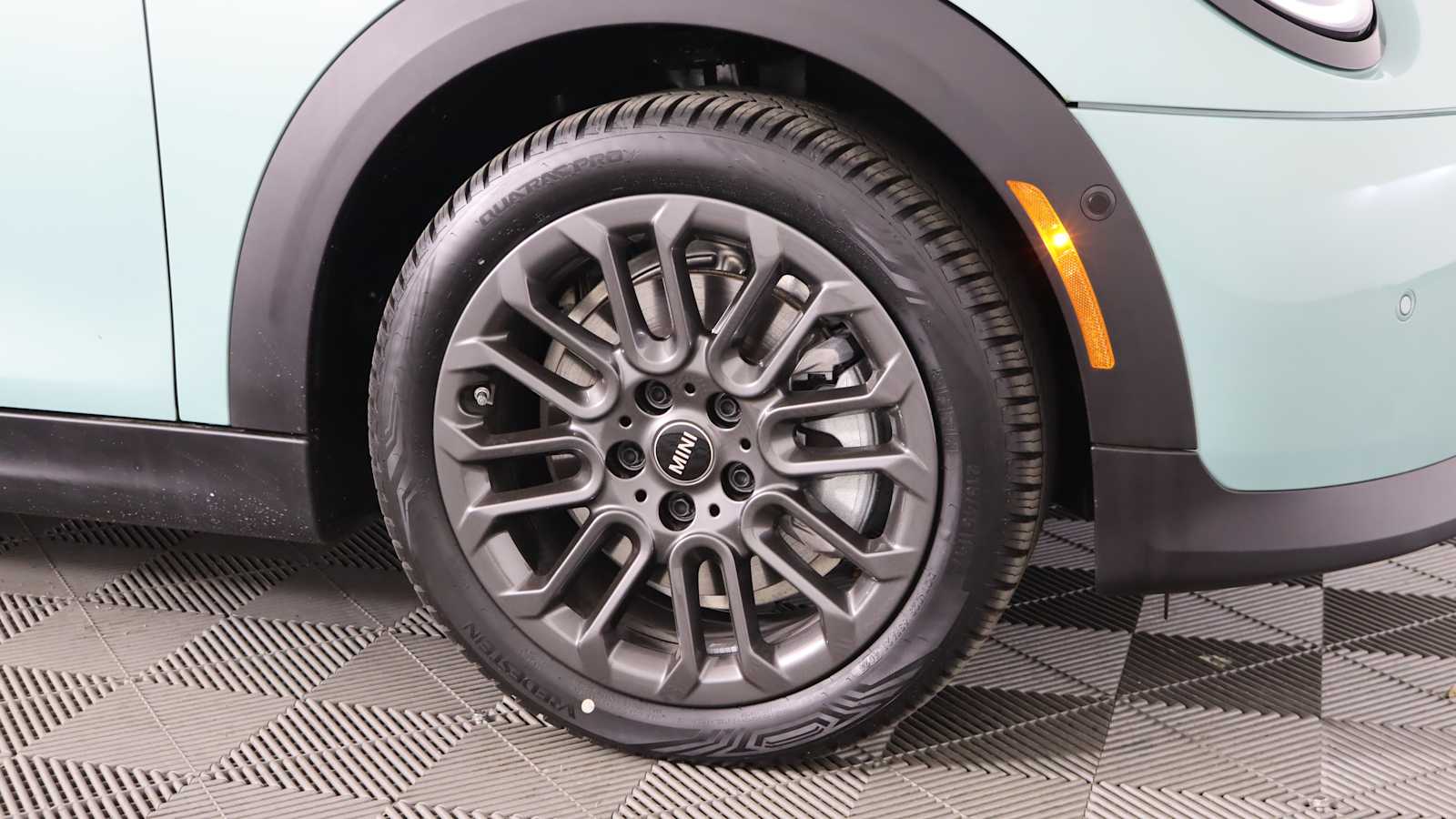new 2025 MINI Hardtop 4 Door car, priced at $40,050