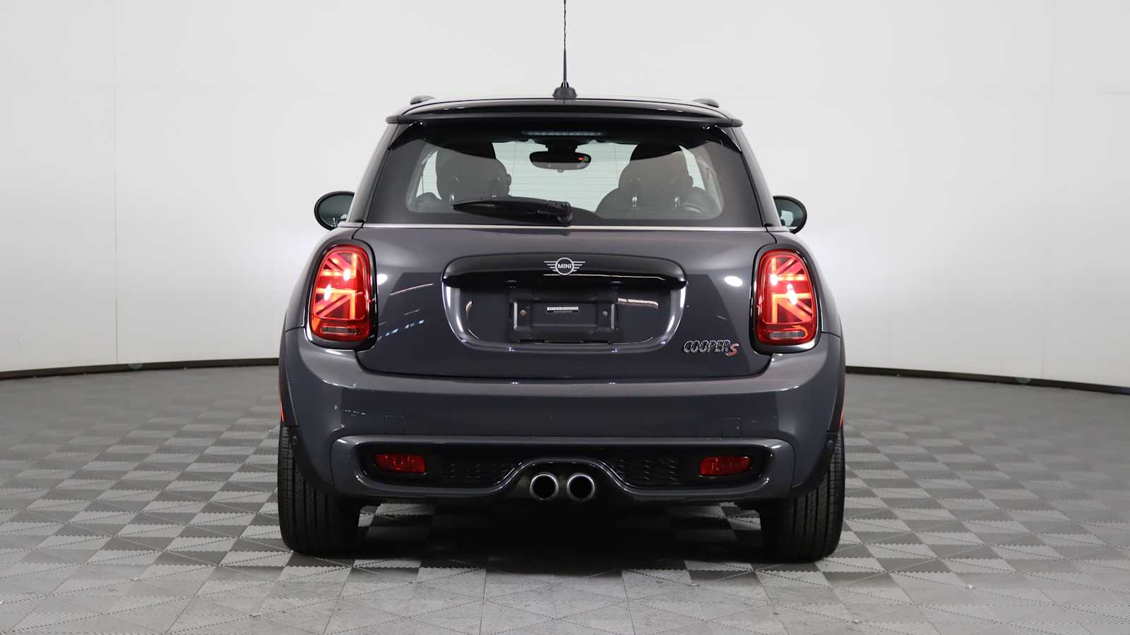 used 2021 MINI Hardtop 2 Door car, priced at $24,698